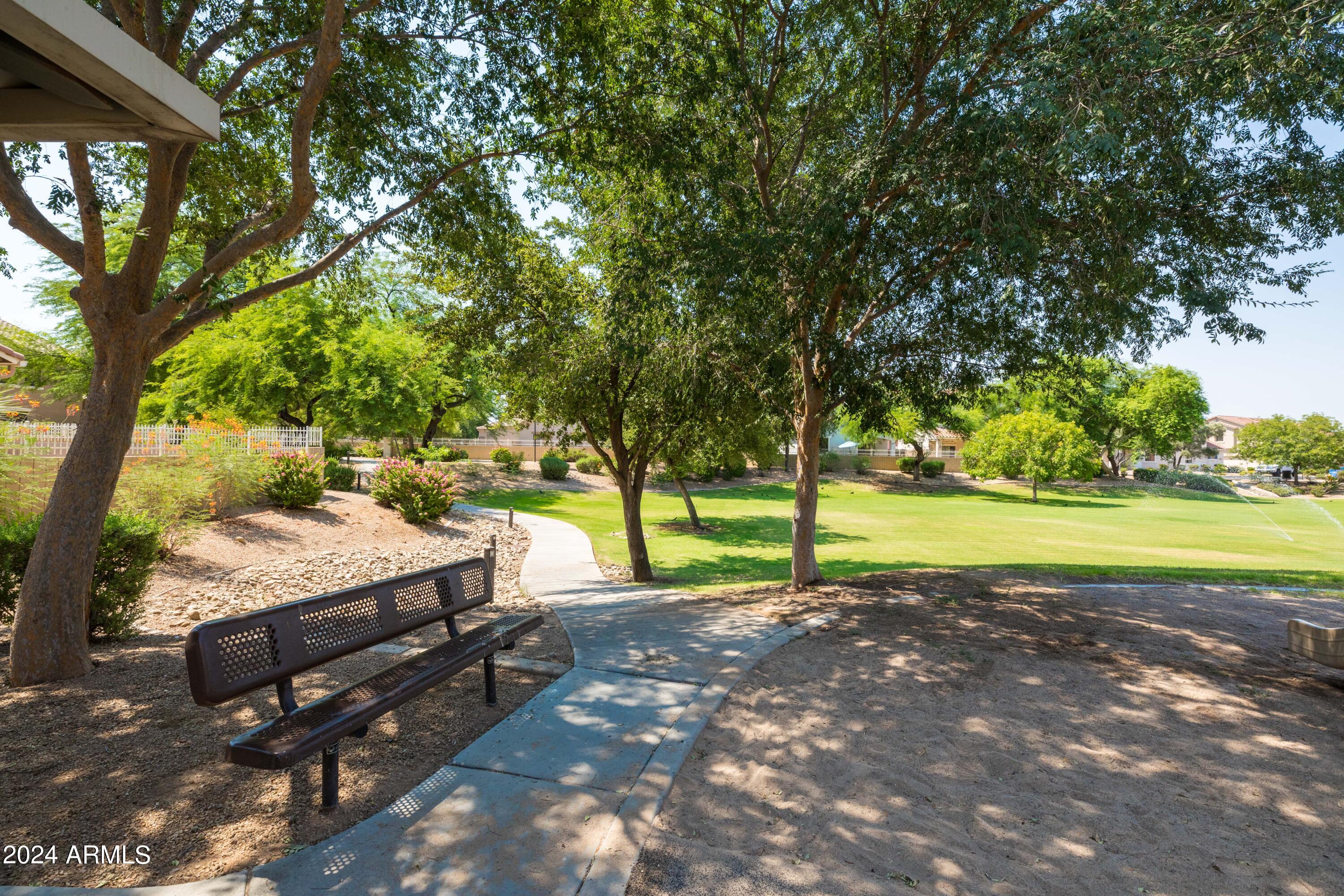 864 S COLONIAL Drive