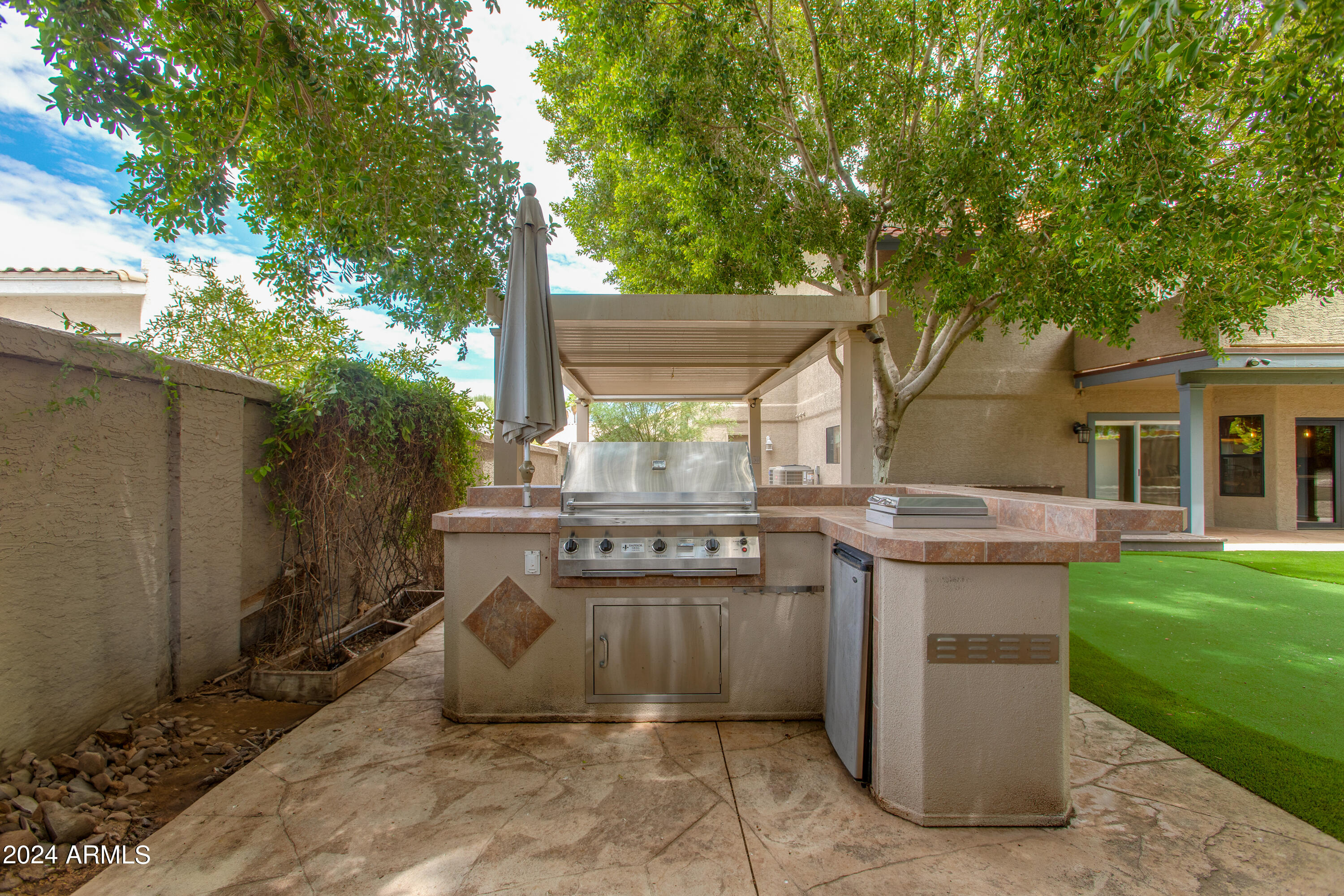 1067 E SEMINOLE Drive