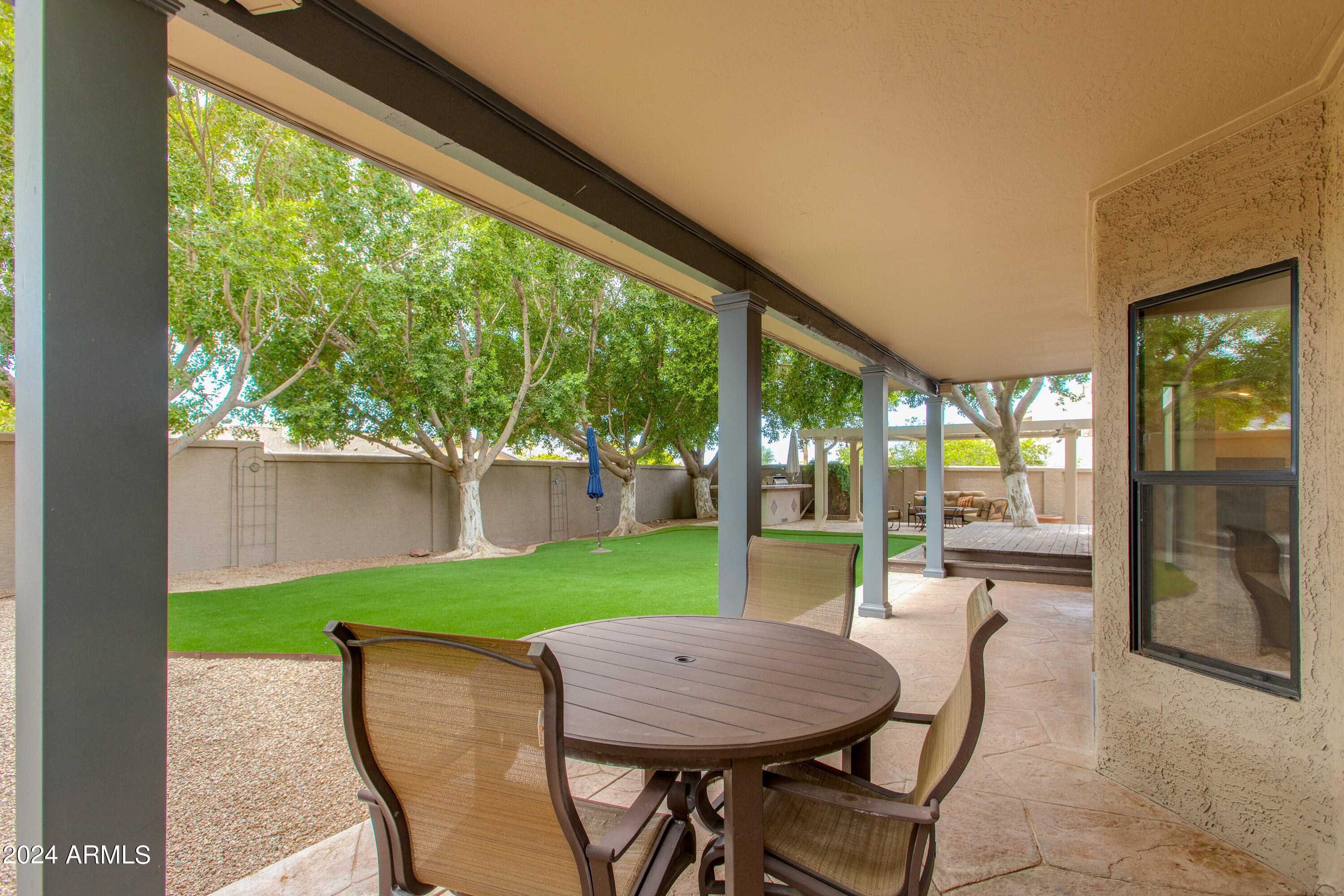 1067 E SEMINOLE Drive