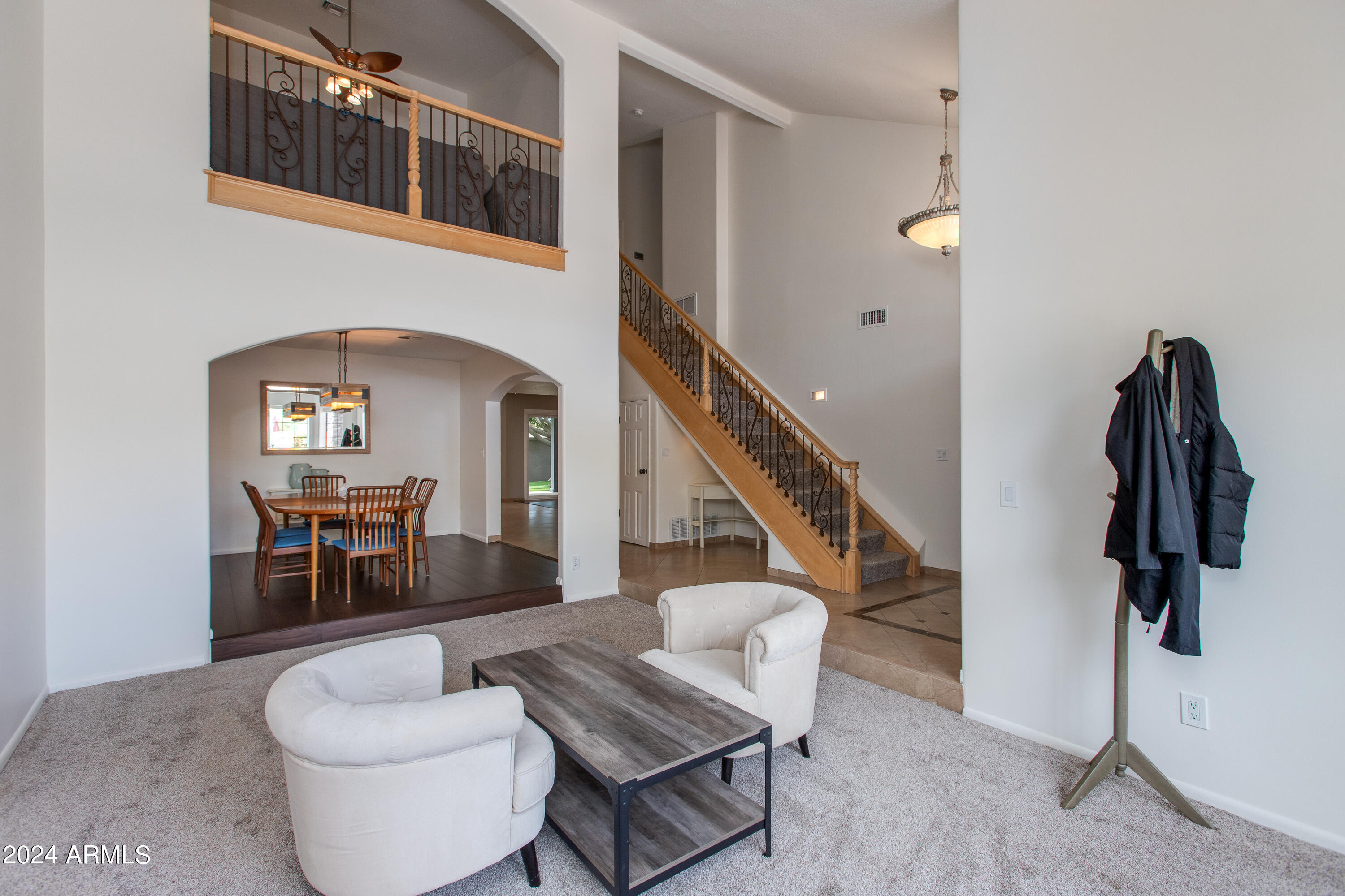 1067 E SEMINOLE Drive