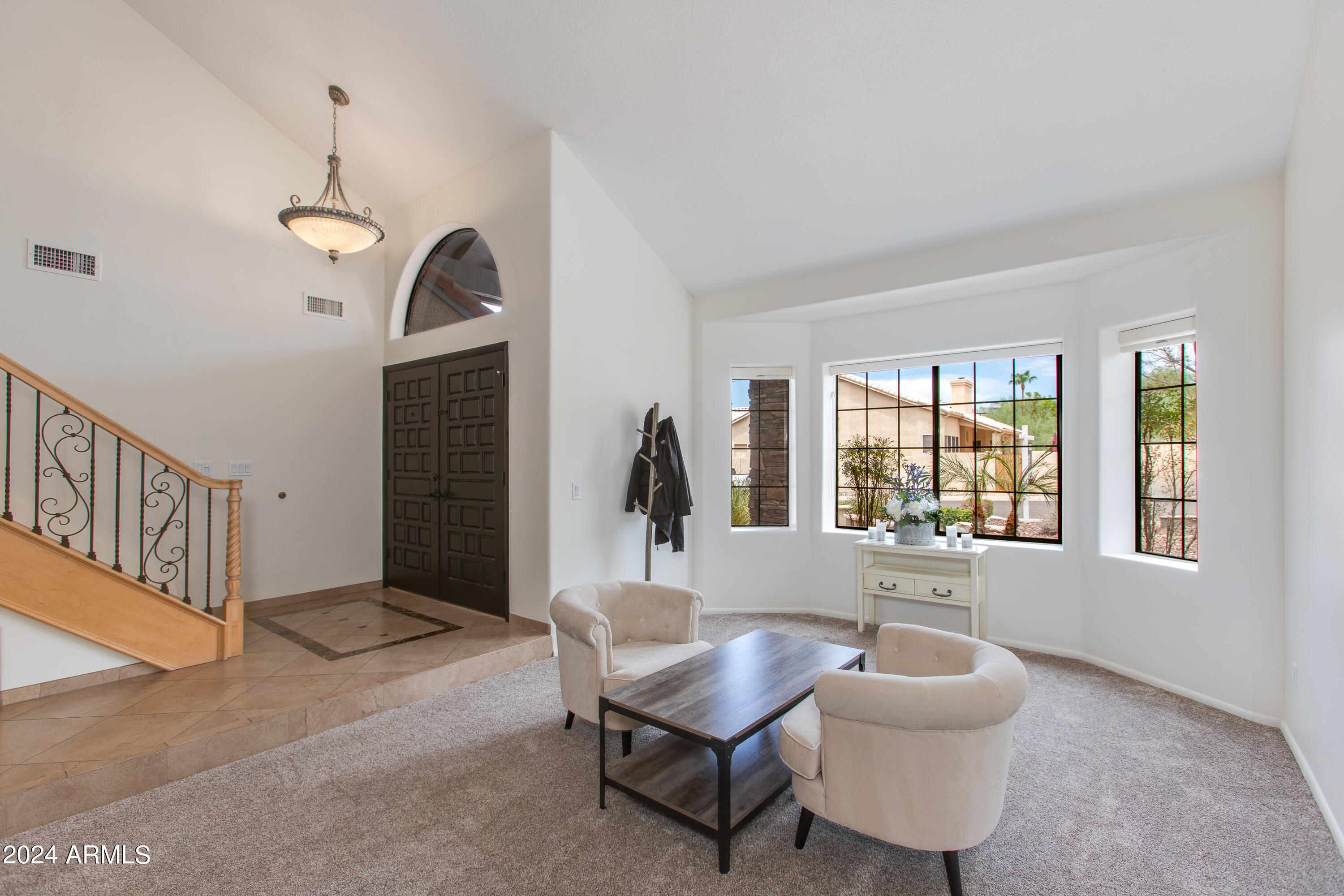 1067 E SEMINOLE Drive