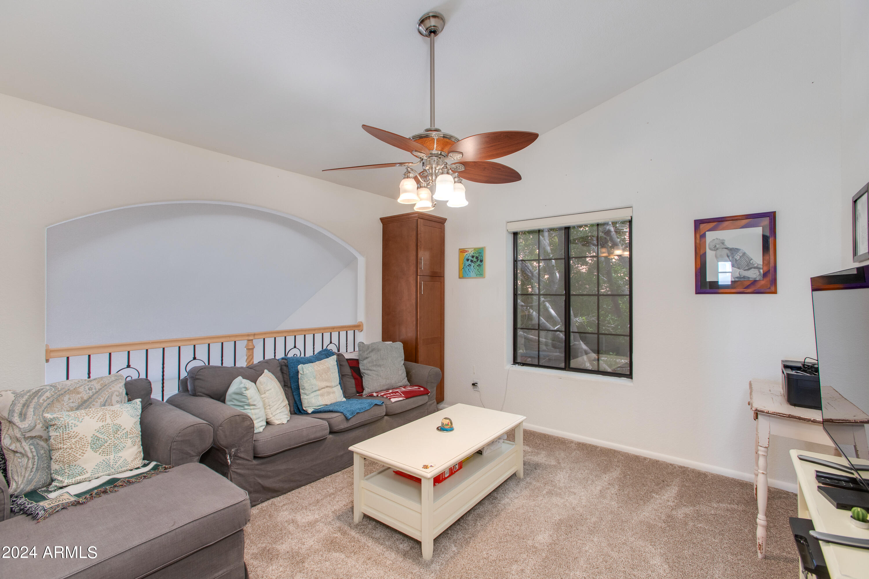 1067 E SEMINOLE Drive