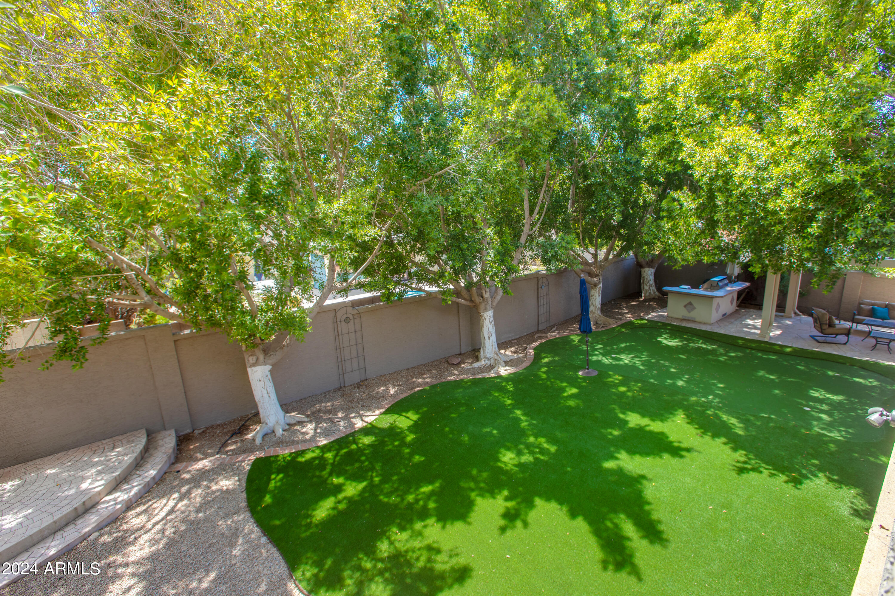 1067 E SEMINOLE Drive