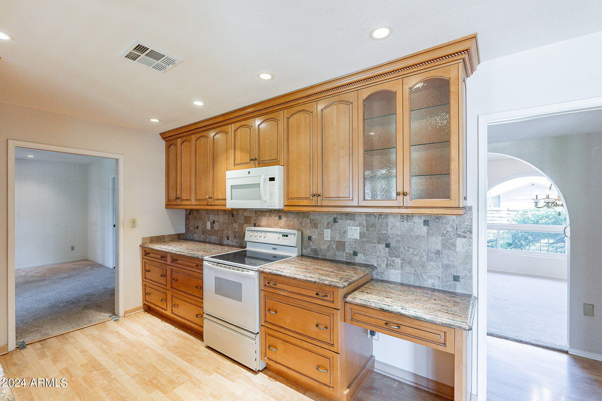 8555 E Vía De Los Libros