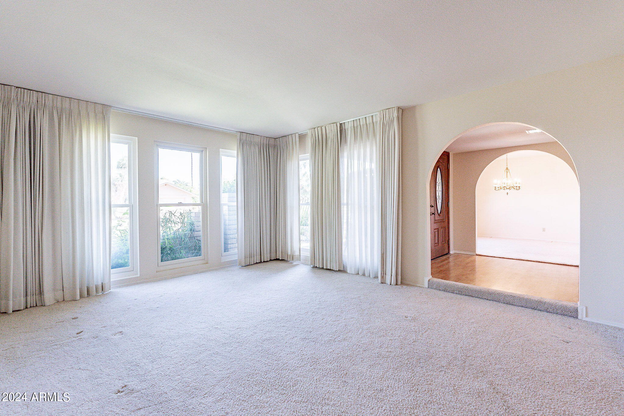 8555 E Vía De Los Libros