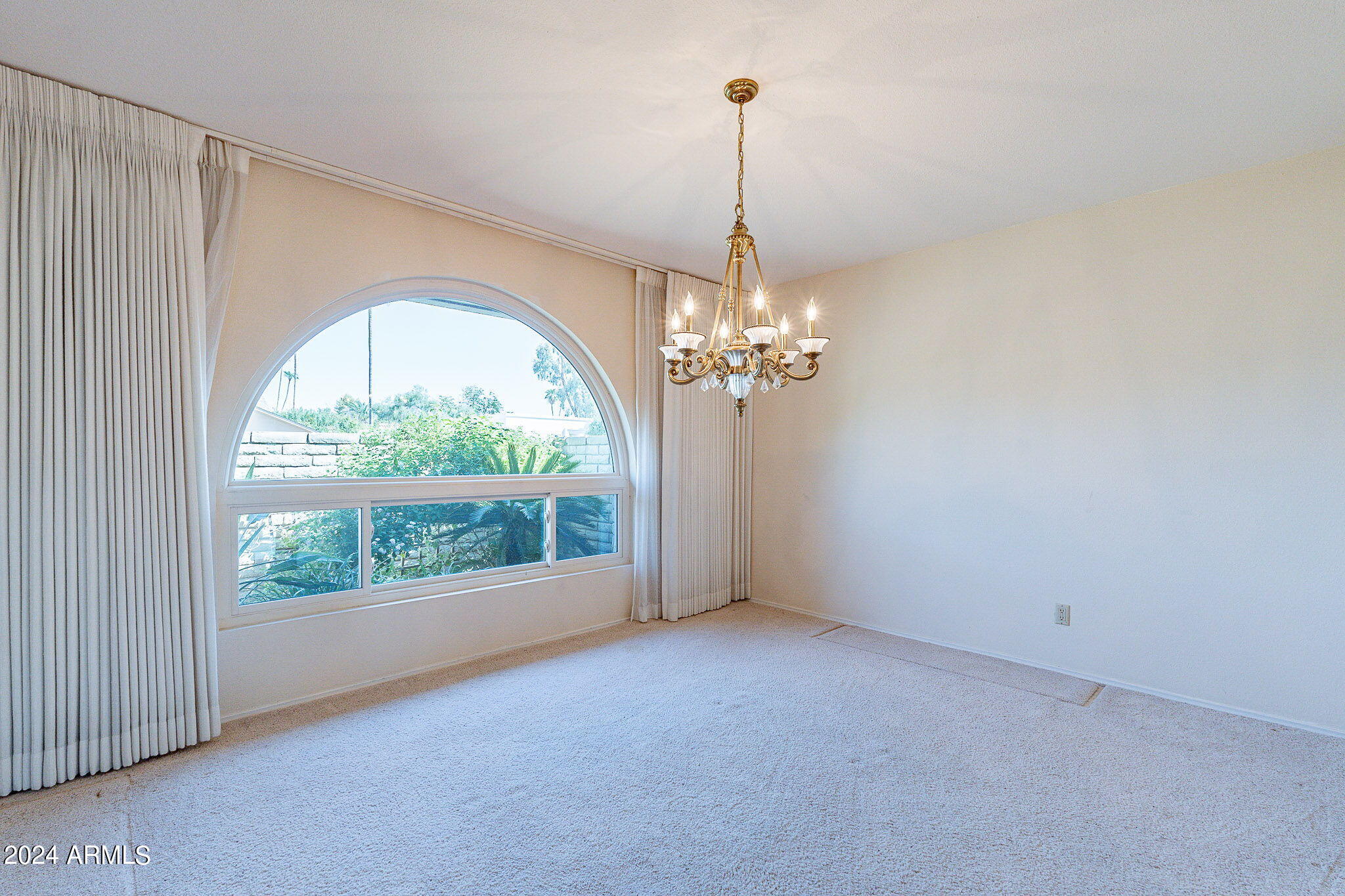 8555 E Vía De Los Libros