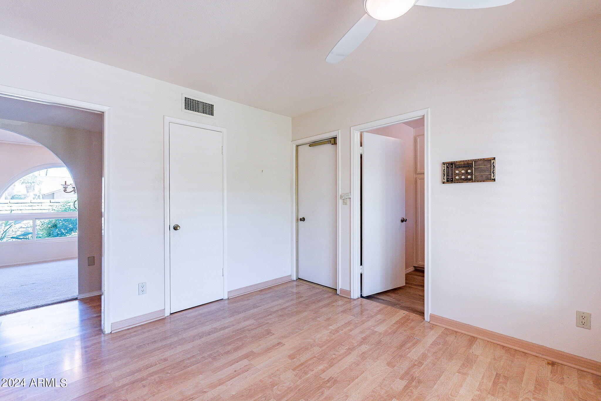 8555 E Vía De Los Libros