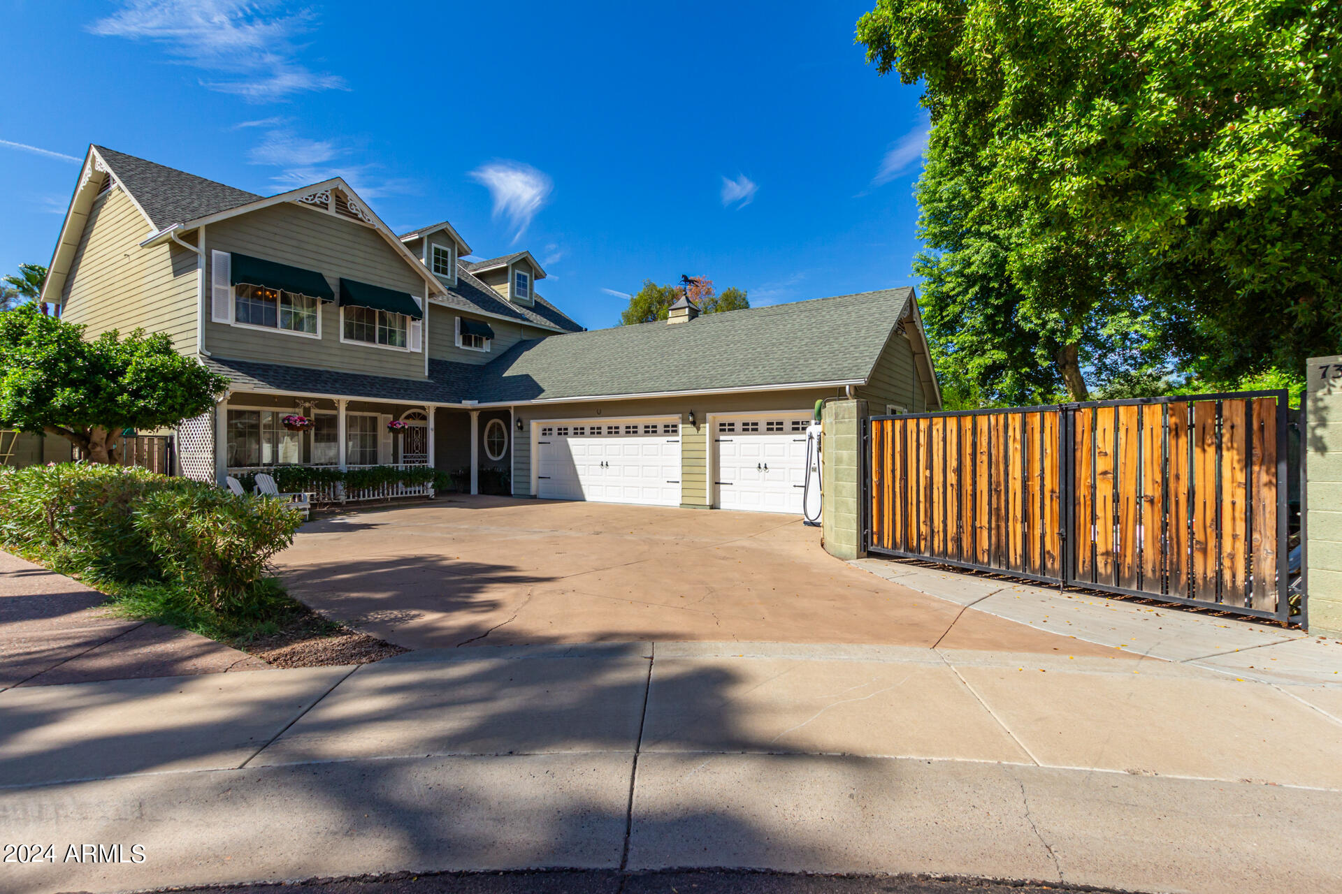 7348 N 9th Place