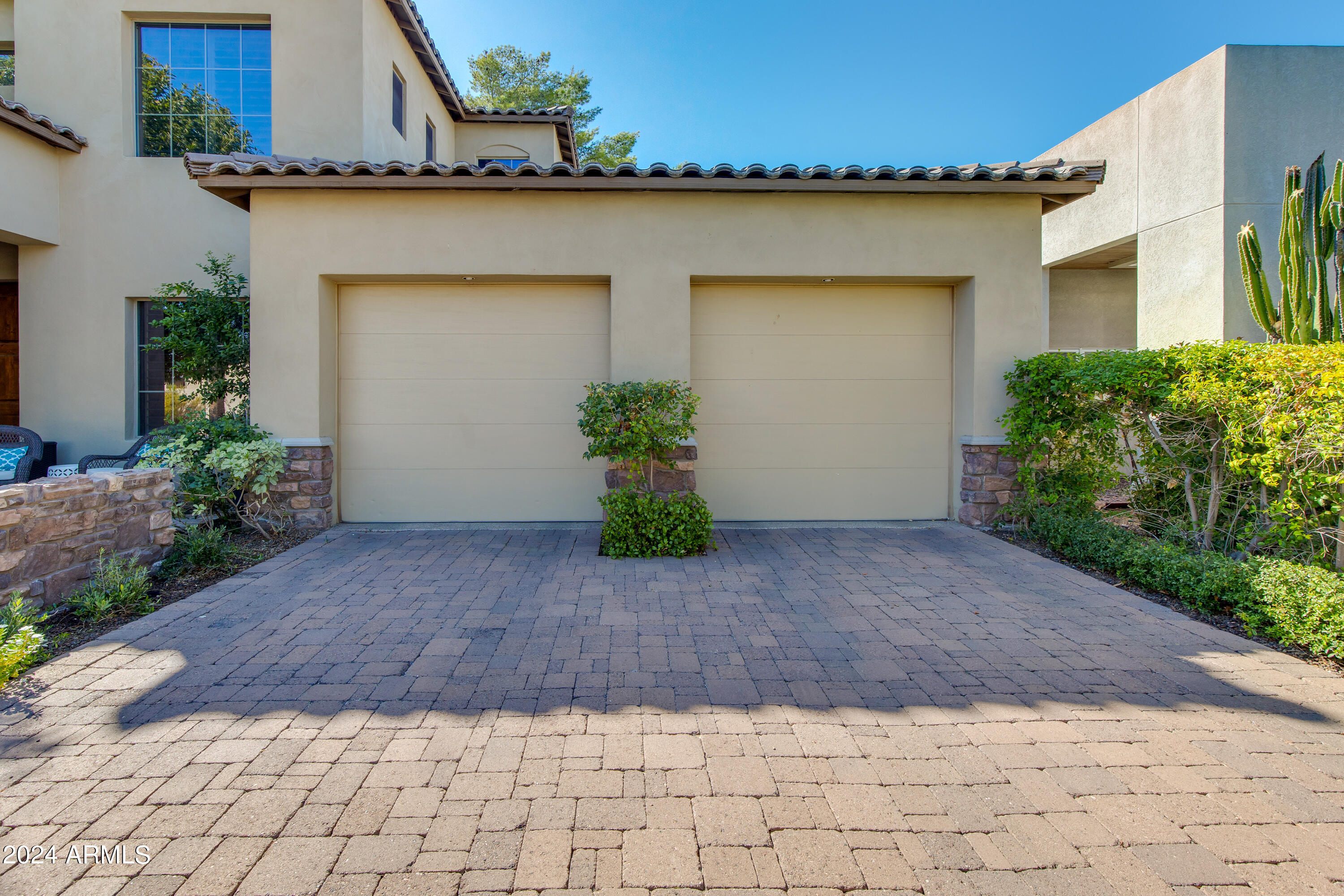 309 E GEORGIA Avenue