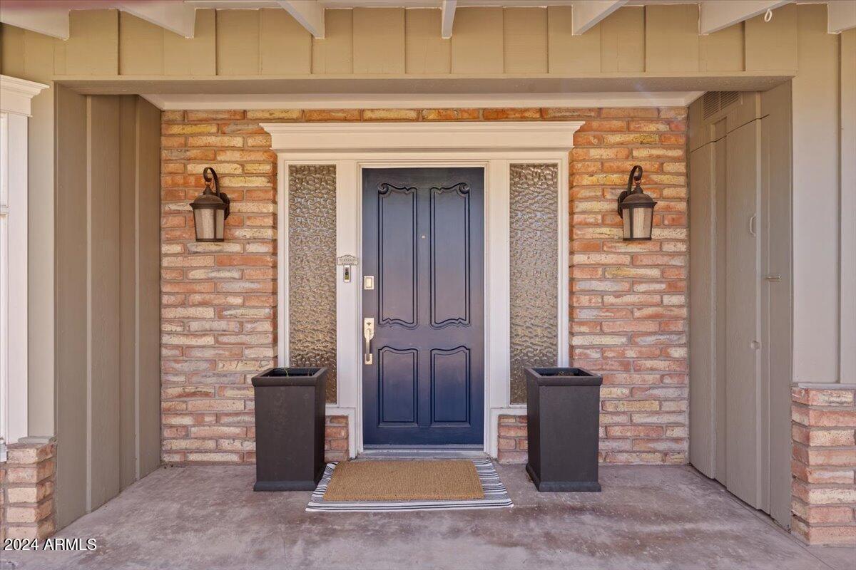 303 W NORTHVIEW Avenue