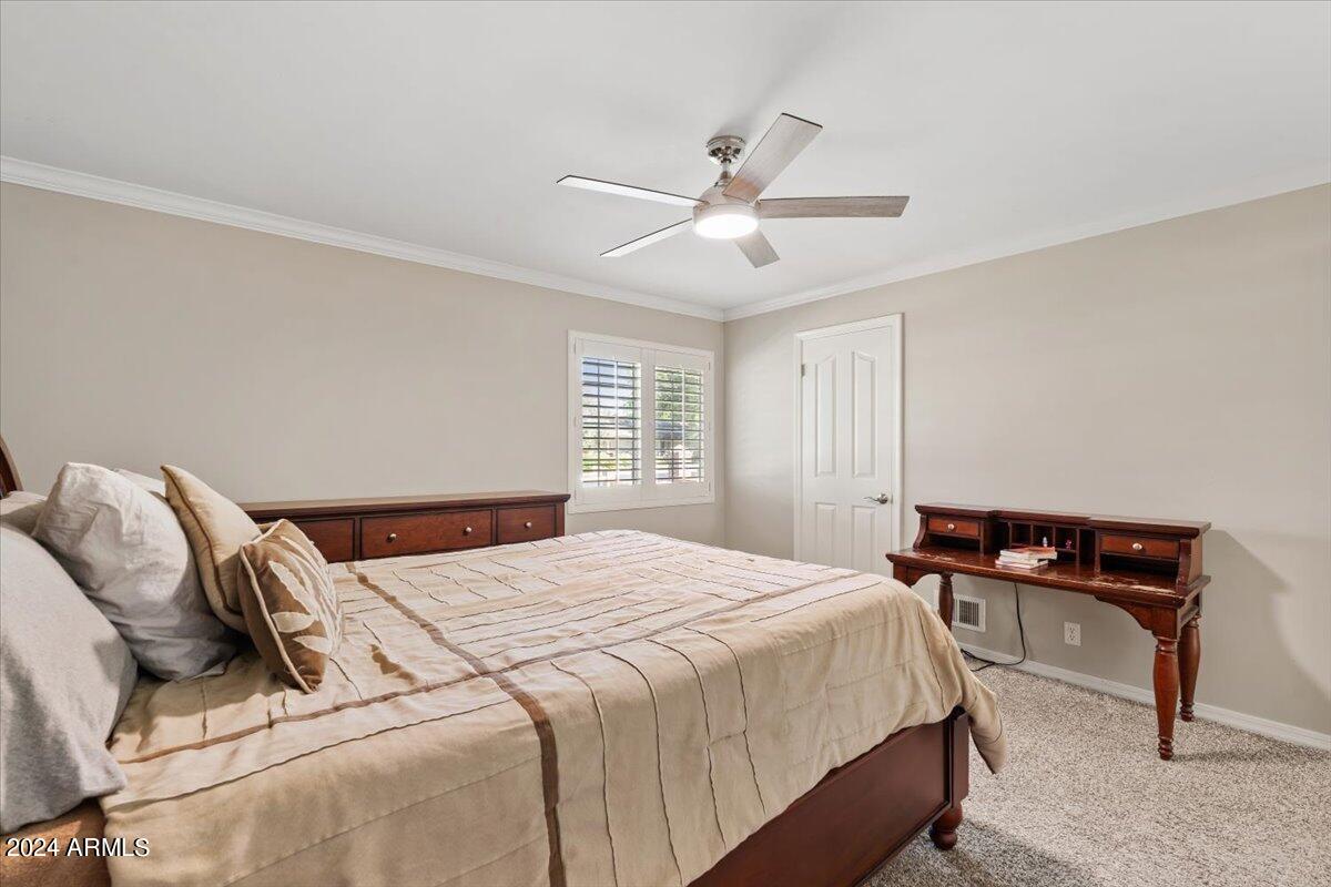 303 W NORTHVIEW Avenue