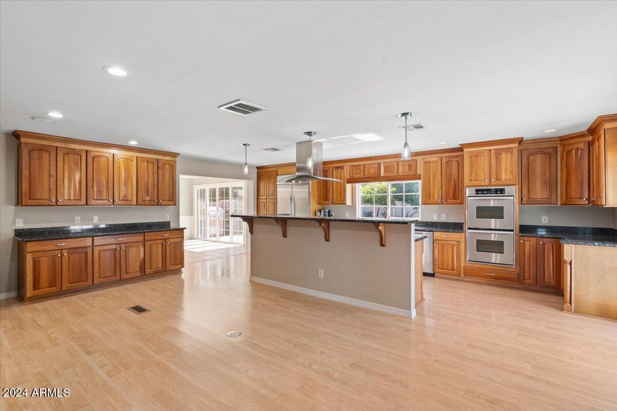 303 W NORTHVIEW Avenue