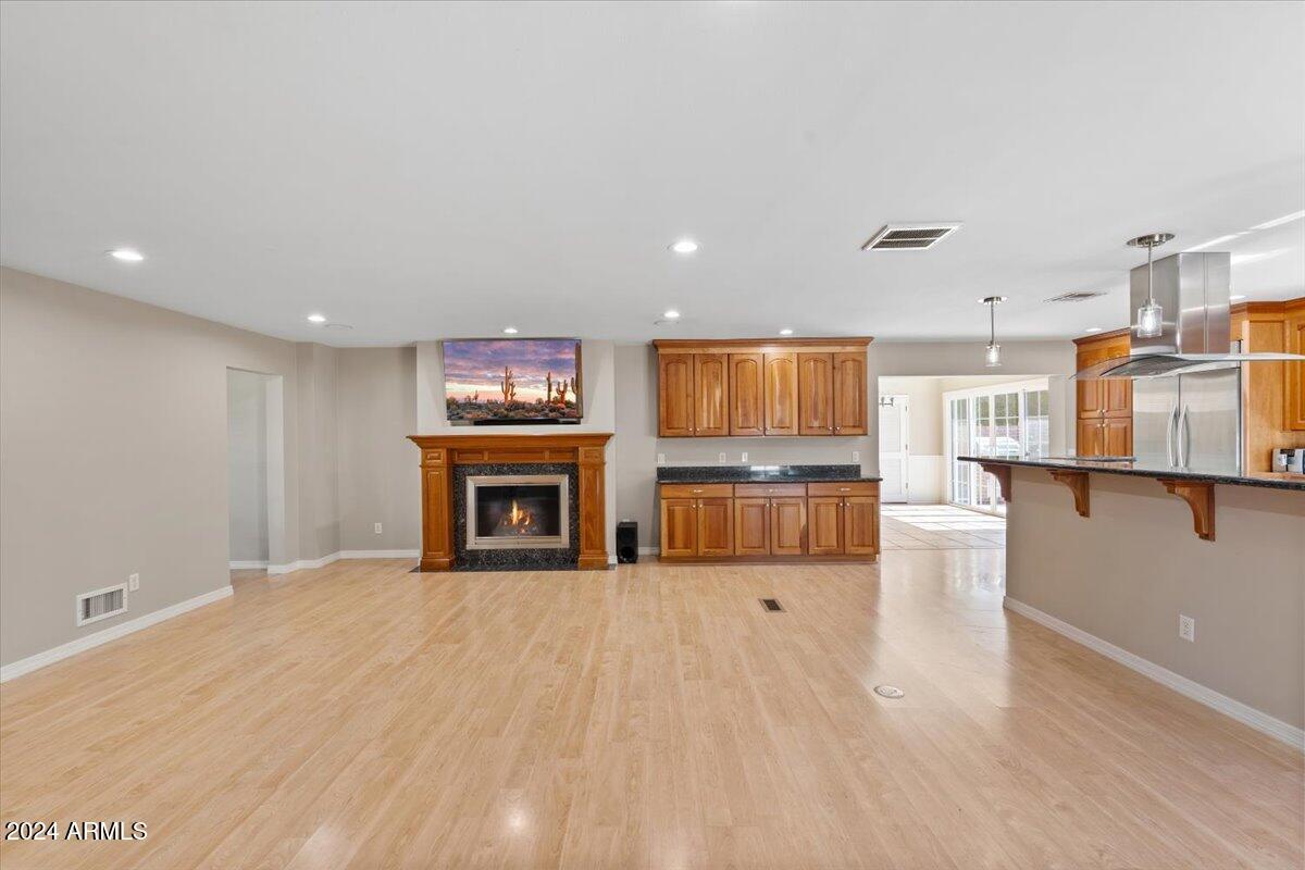 303 W NORTHVIEW Avenue