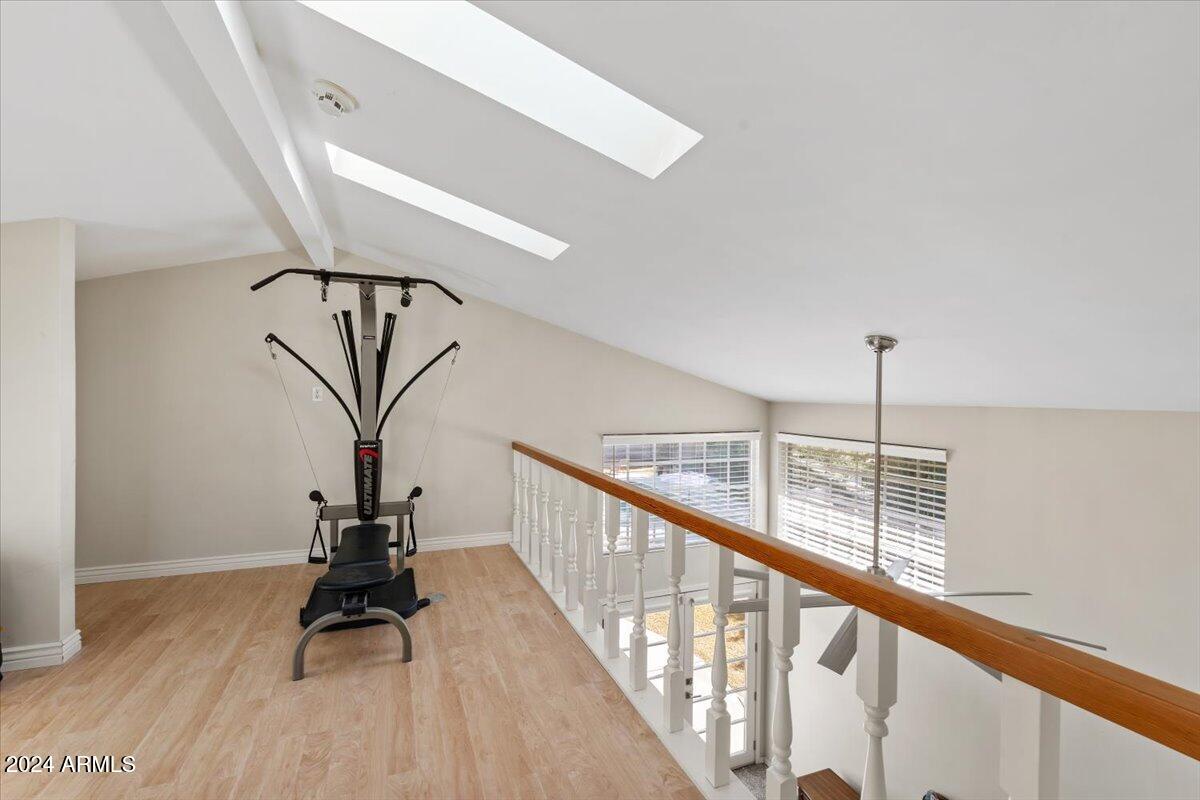 303 W NORTHVIEW Avenue