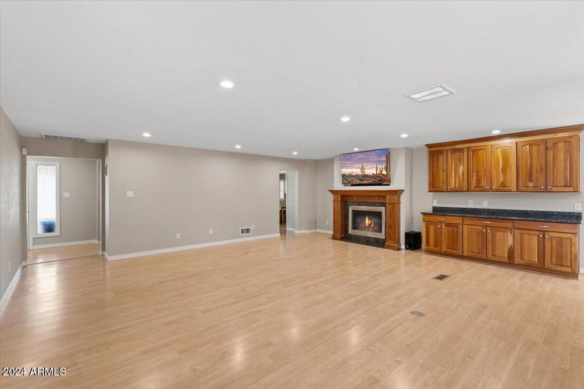 303 W NORTHVIEW Avenue