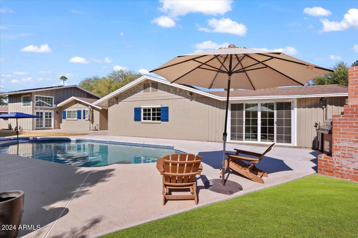 303 W NORTHVIEW Avenue