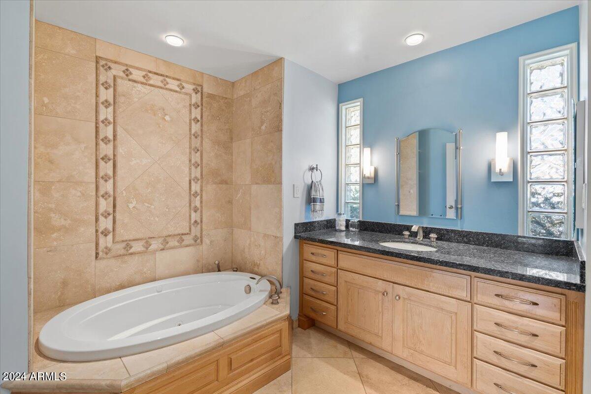 303 W NORTHVIEW Avenue