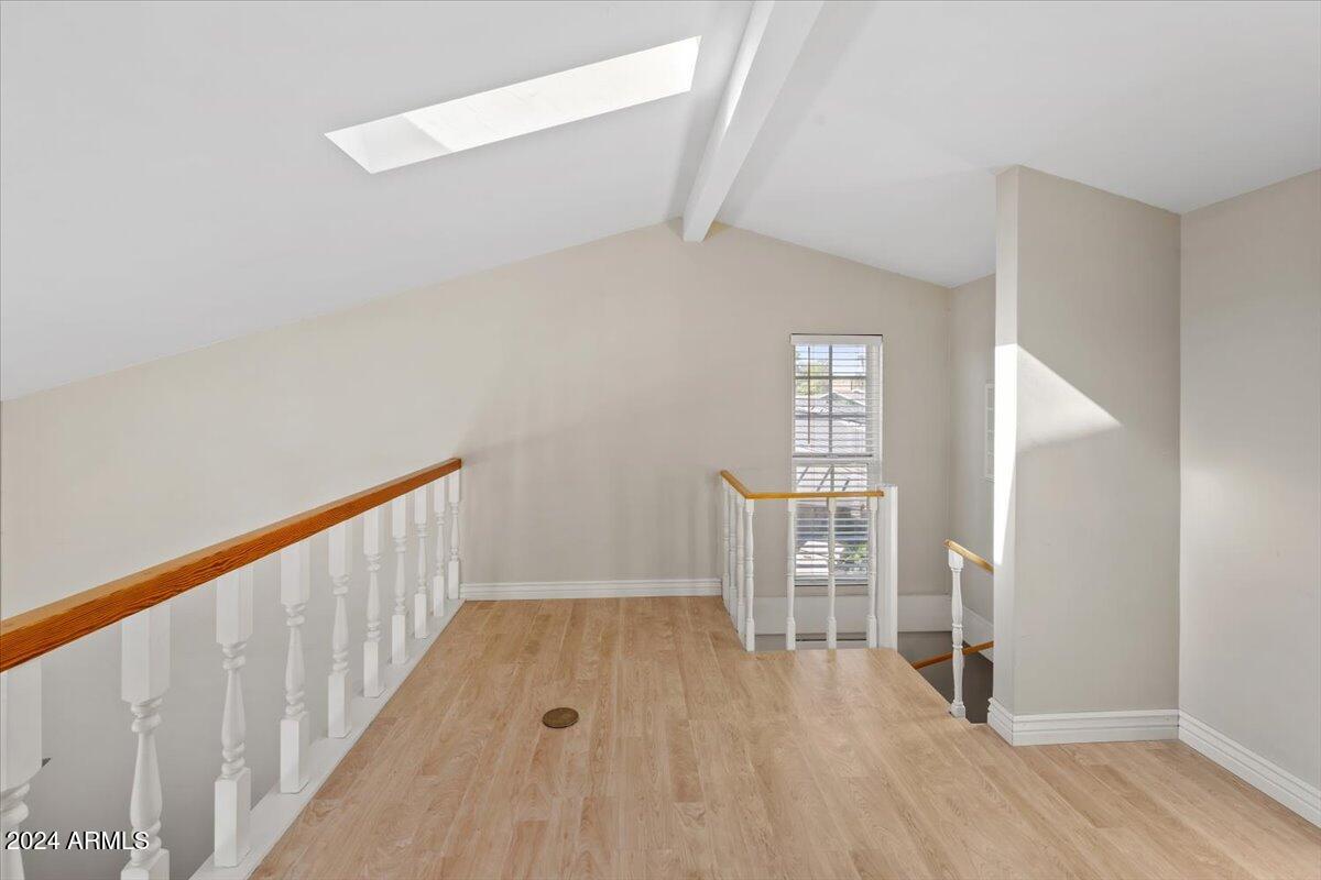 303 W NORTHVIEW Avenue