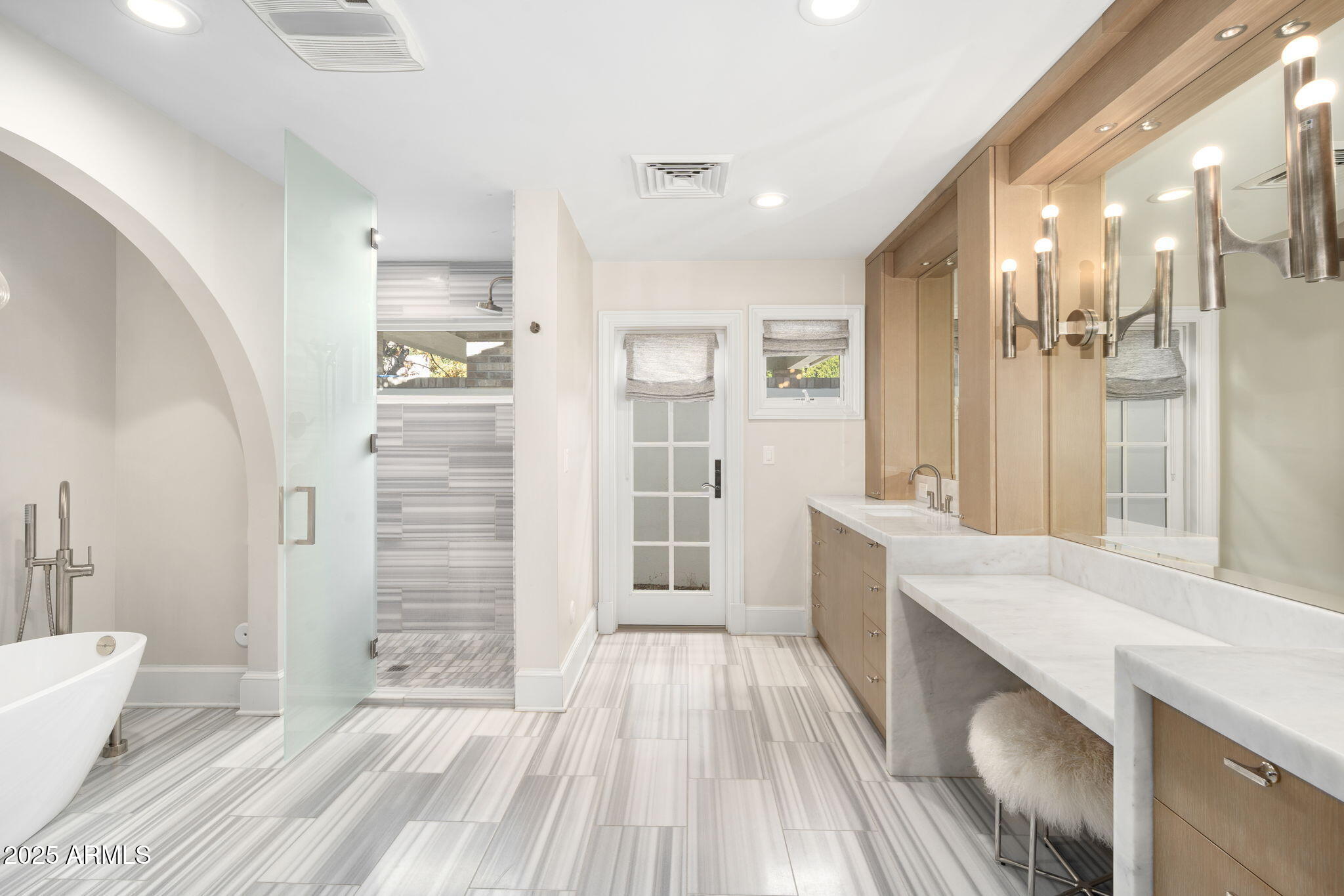 5350 E CALLE DEL MEDIO