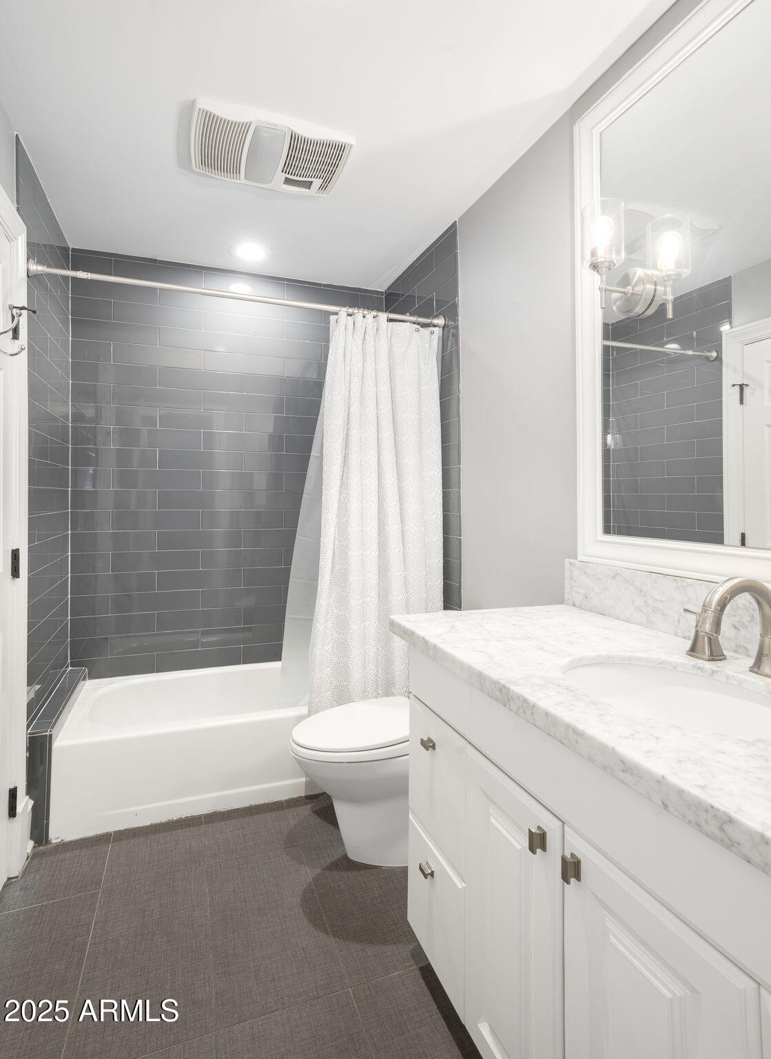 5350 E CALLE DEL MEDIO