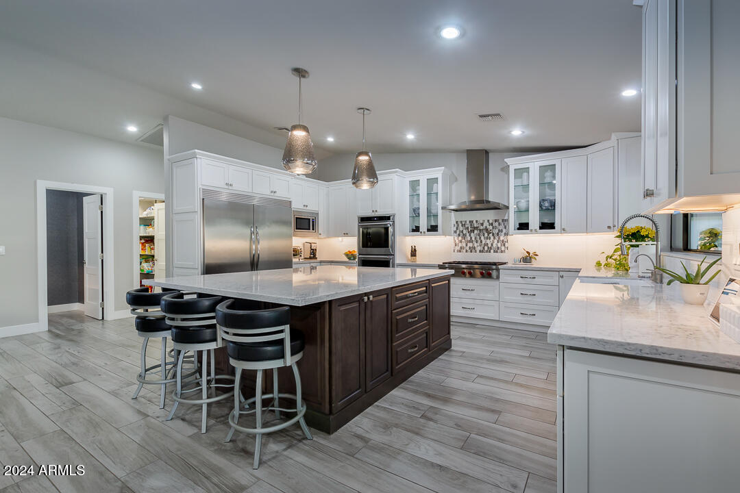 5020 E PERSHING Avenue