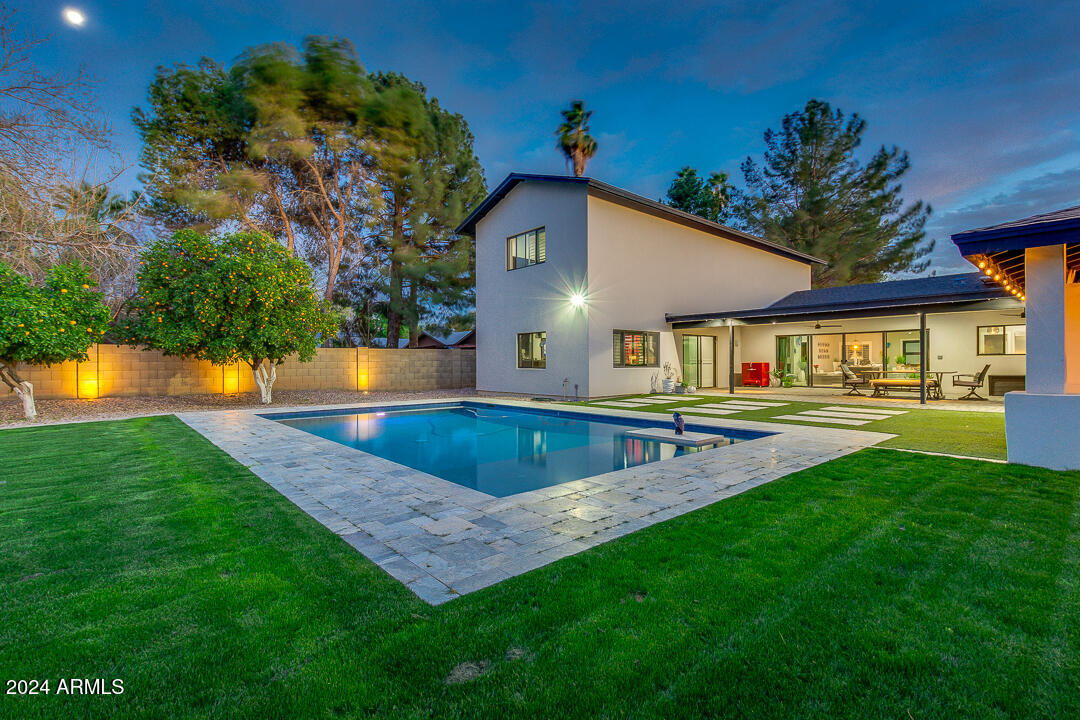 5020 E PERSHING Avenue