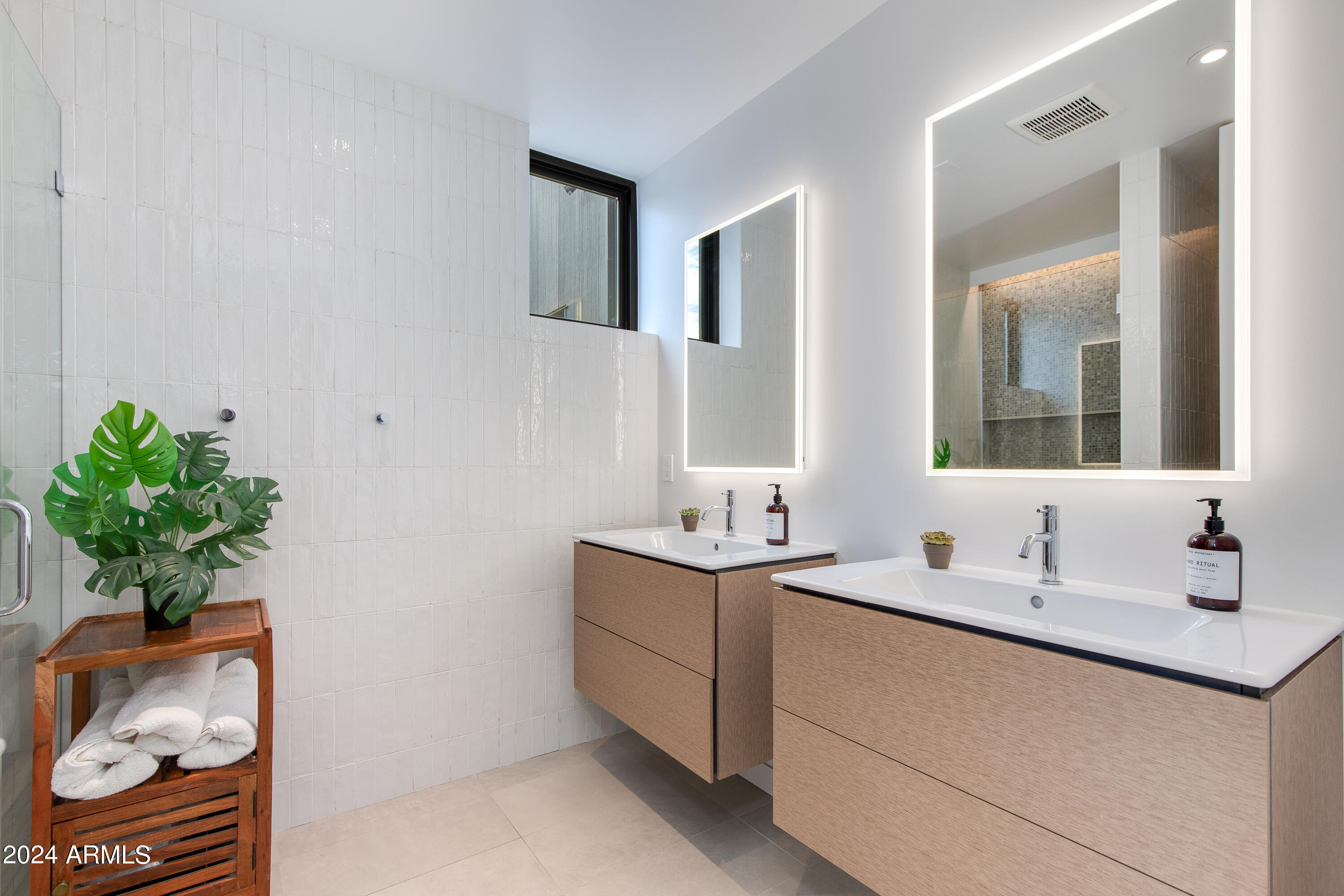 1328 E POMELO GROVE Lane