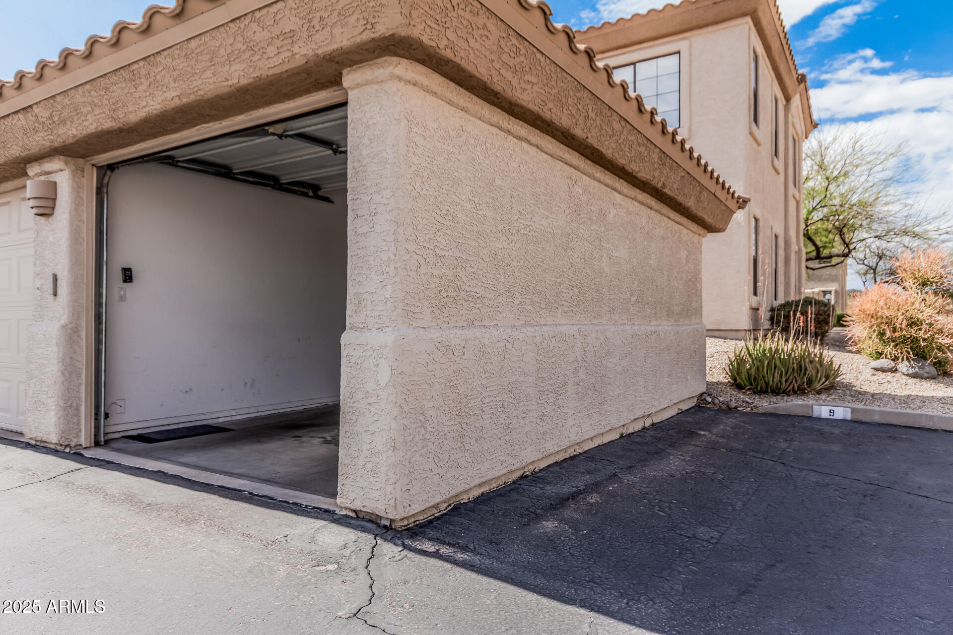 9253 N FIREBRICK Drive, 117