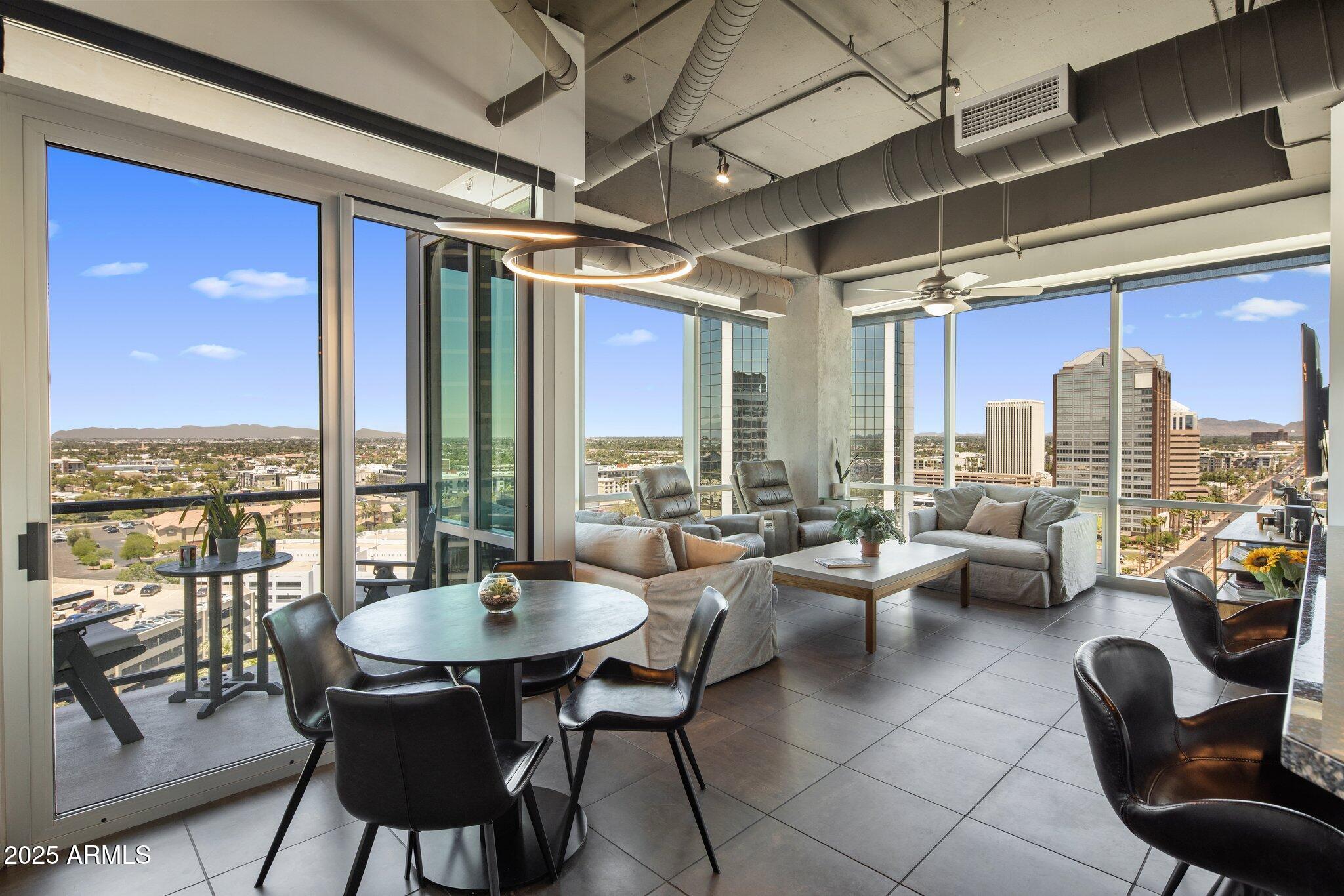 1 E LEXINGTON Avenue, 1209