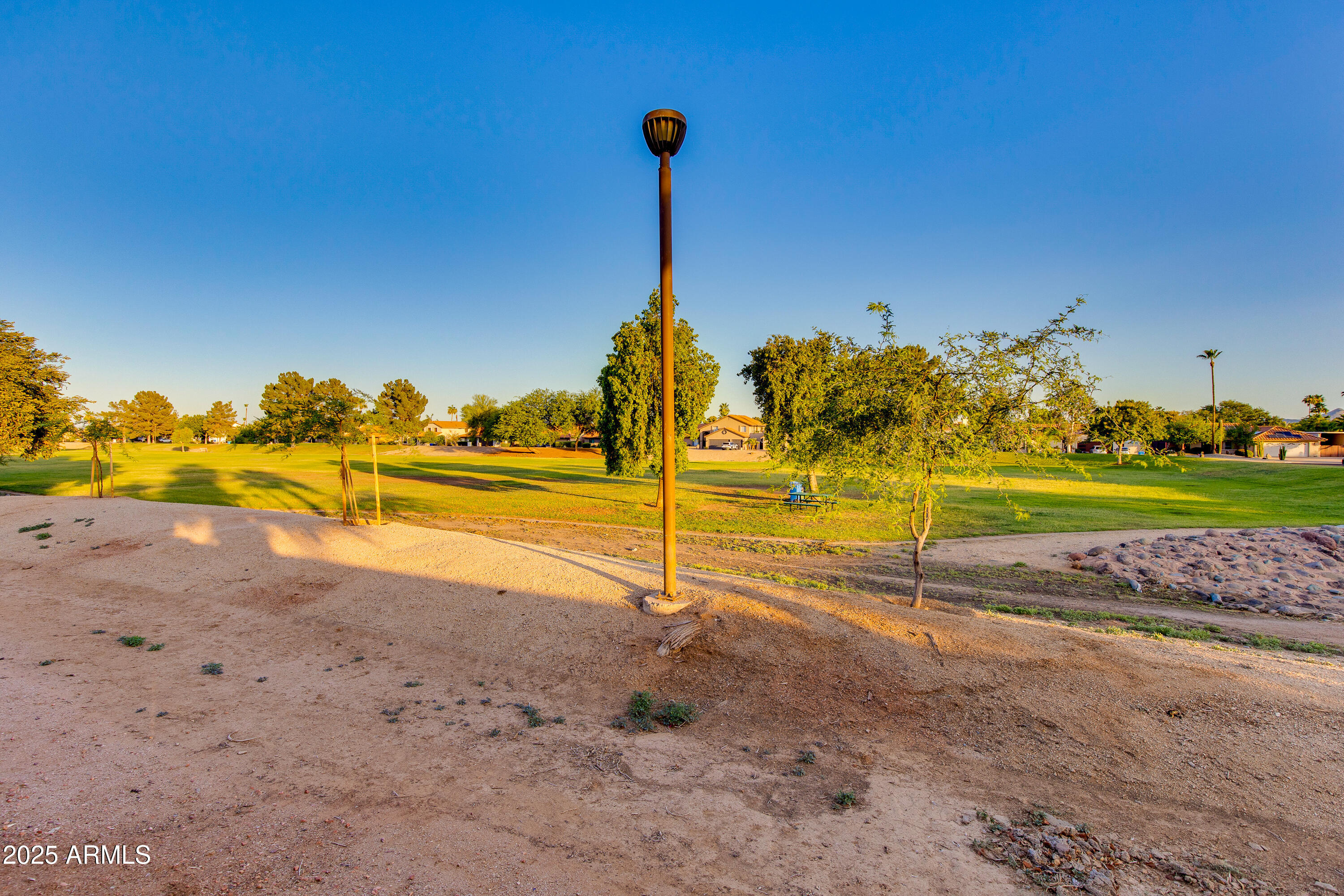 5803 E SANDRA Terrace