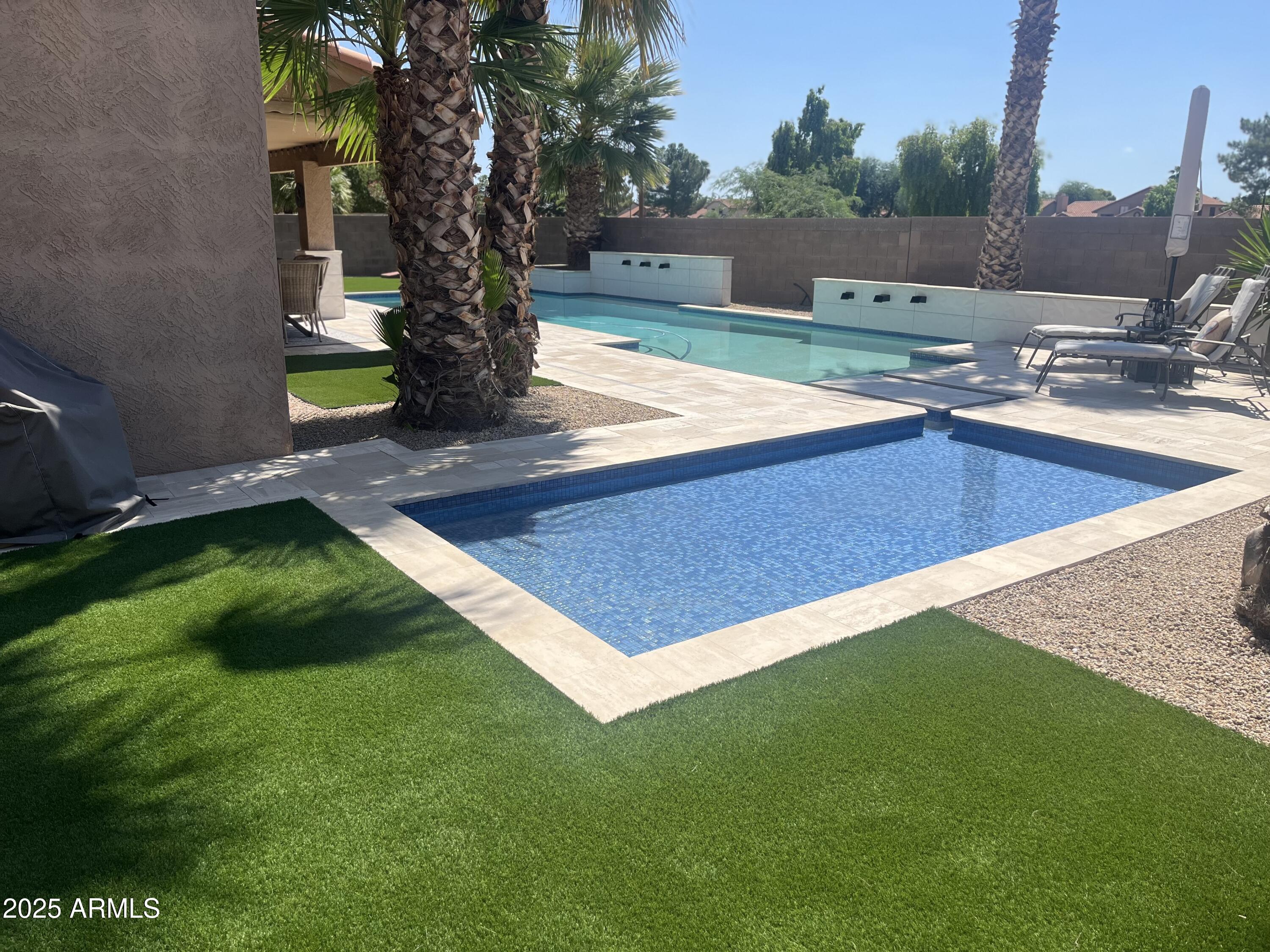 5803 E SANDRA Terrace