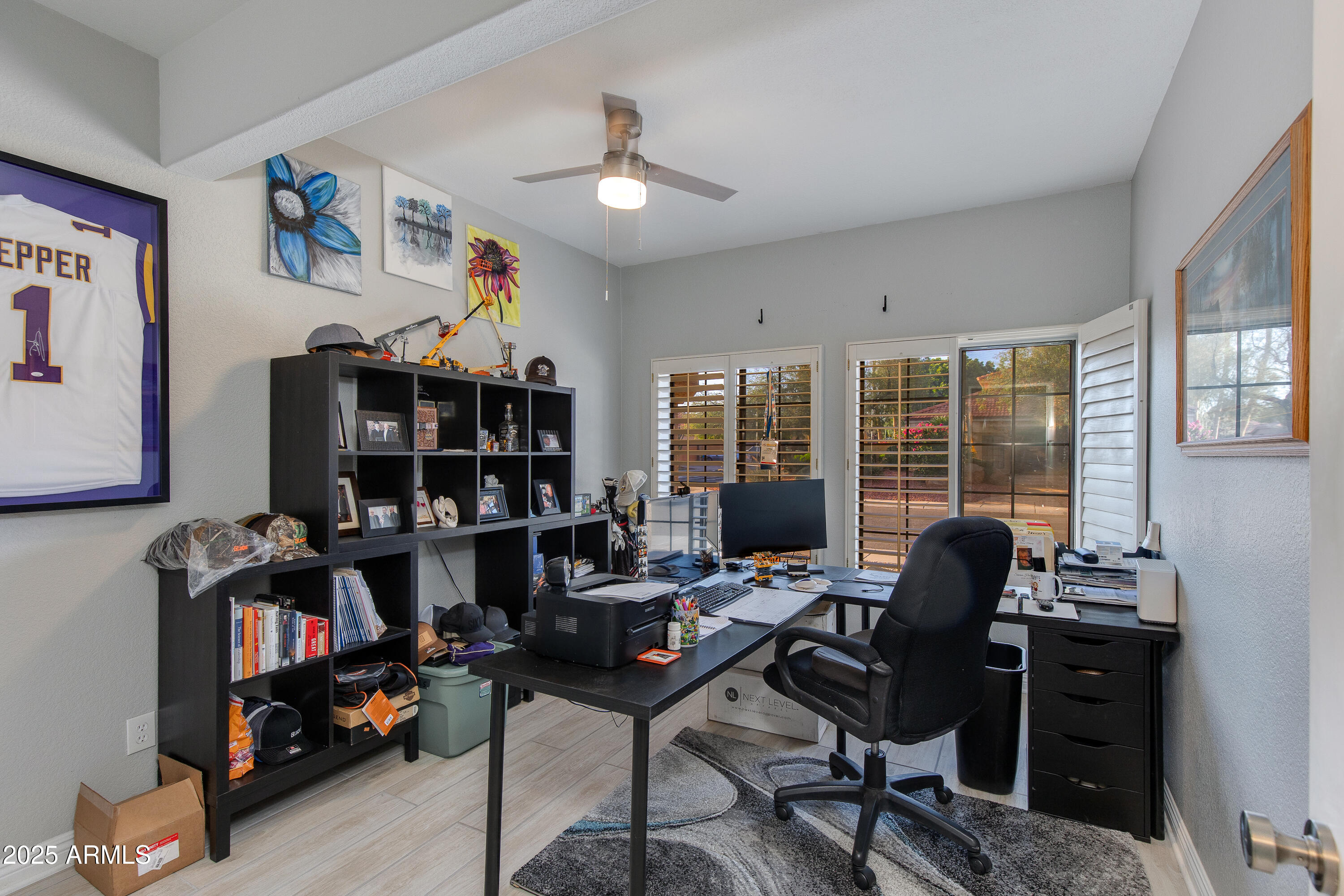 5803 E SANDRA Terrace