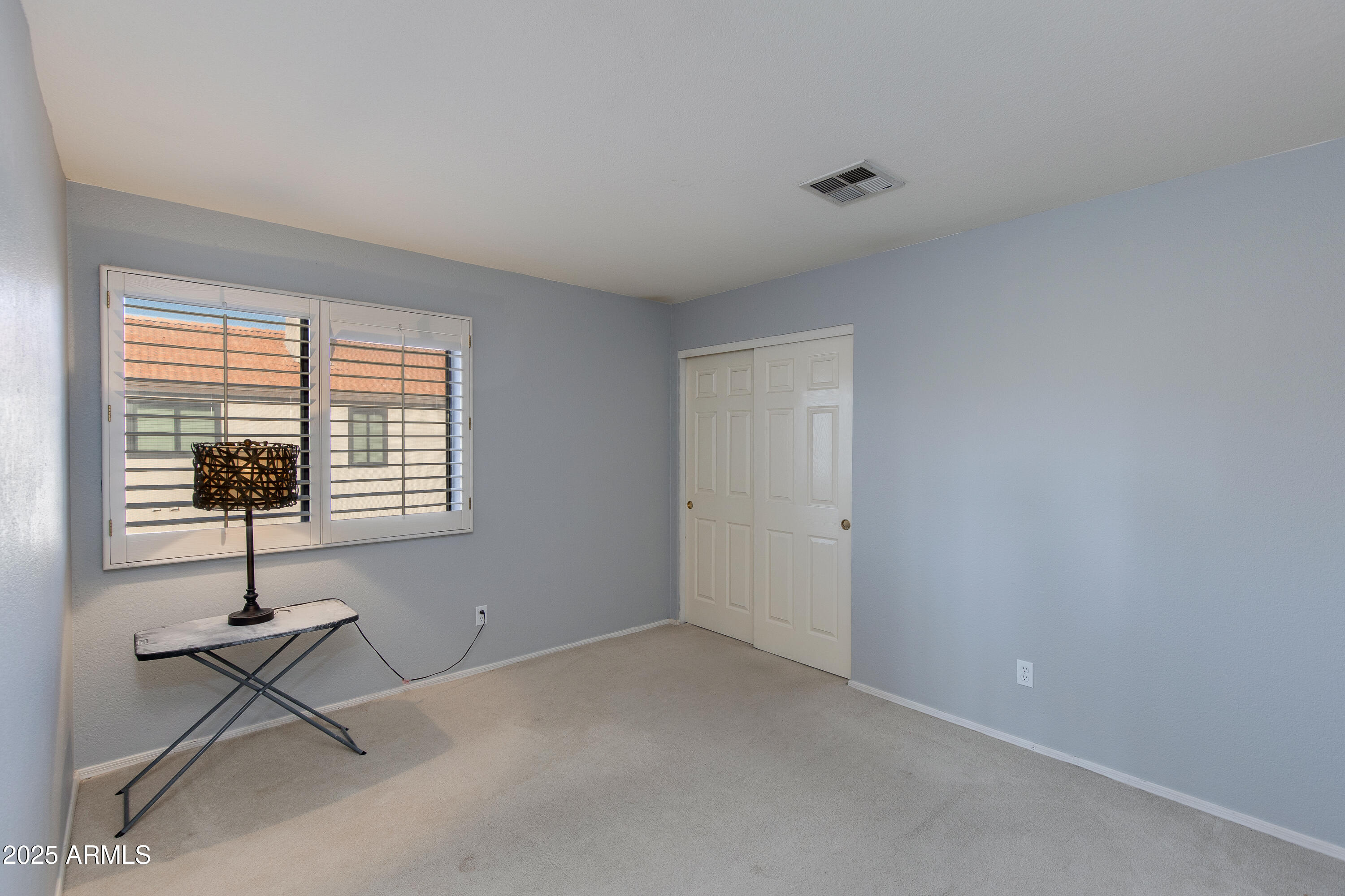 5803 E SANDRA Terrace