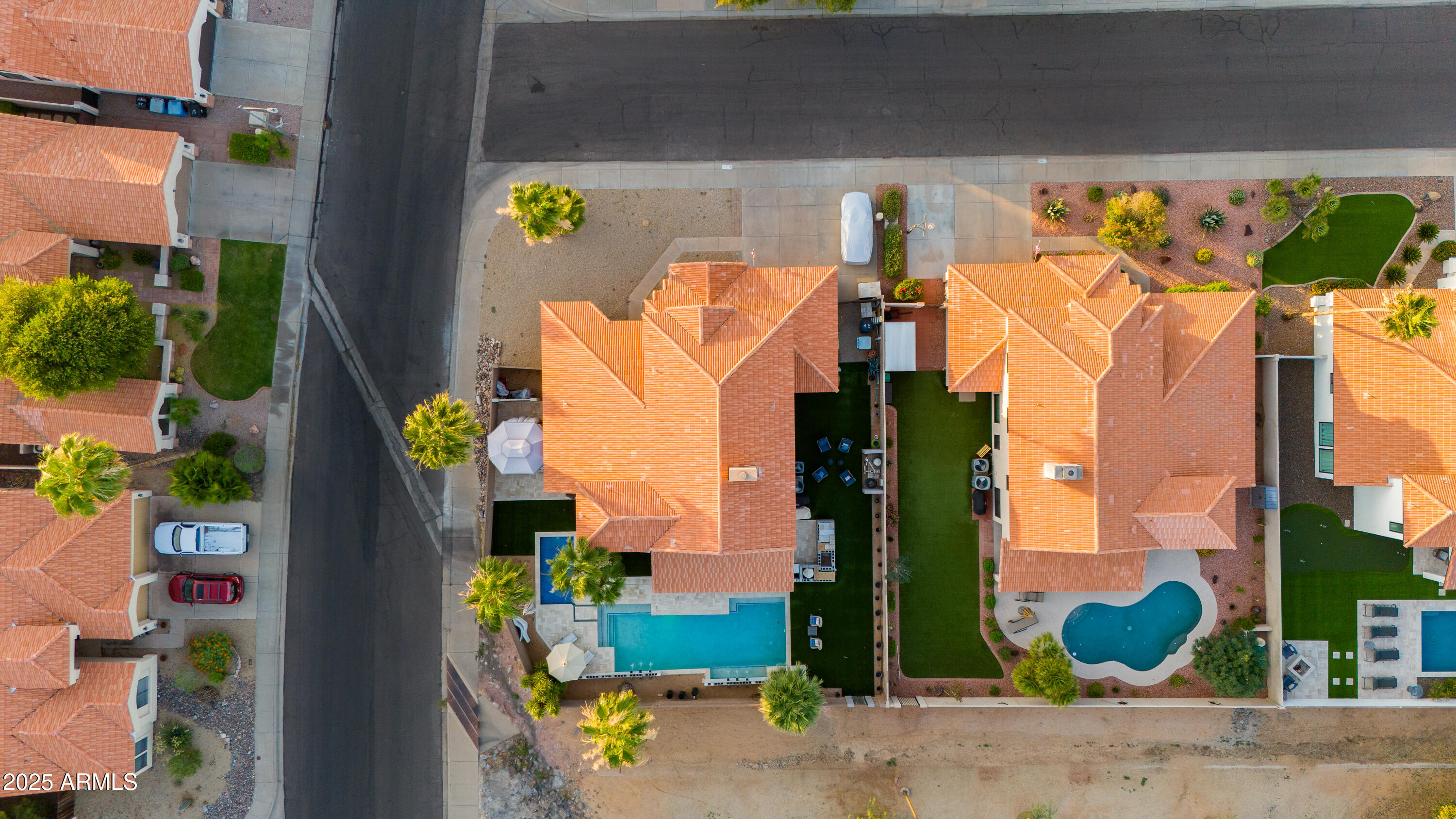 5803 E SANDRA Terrace