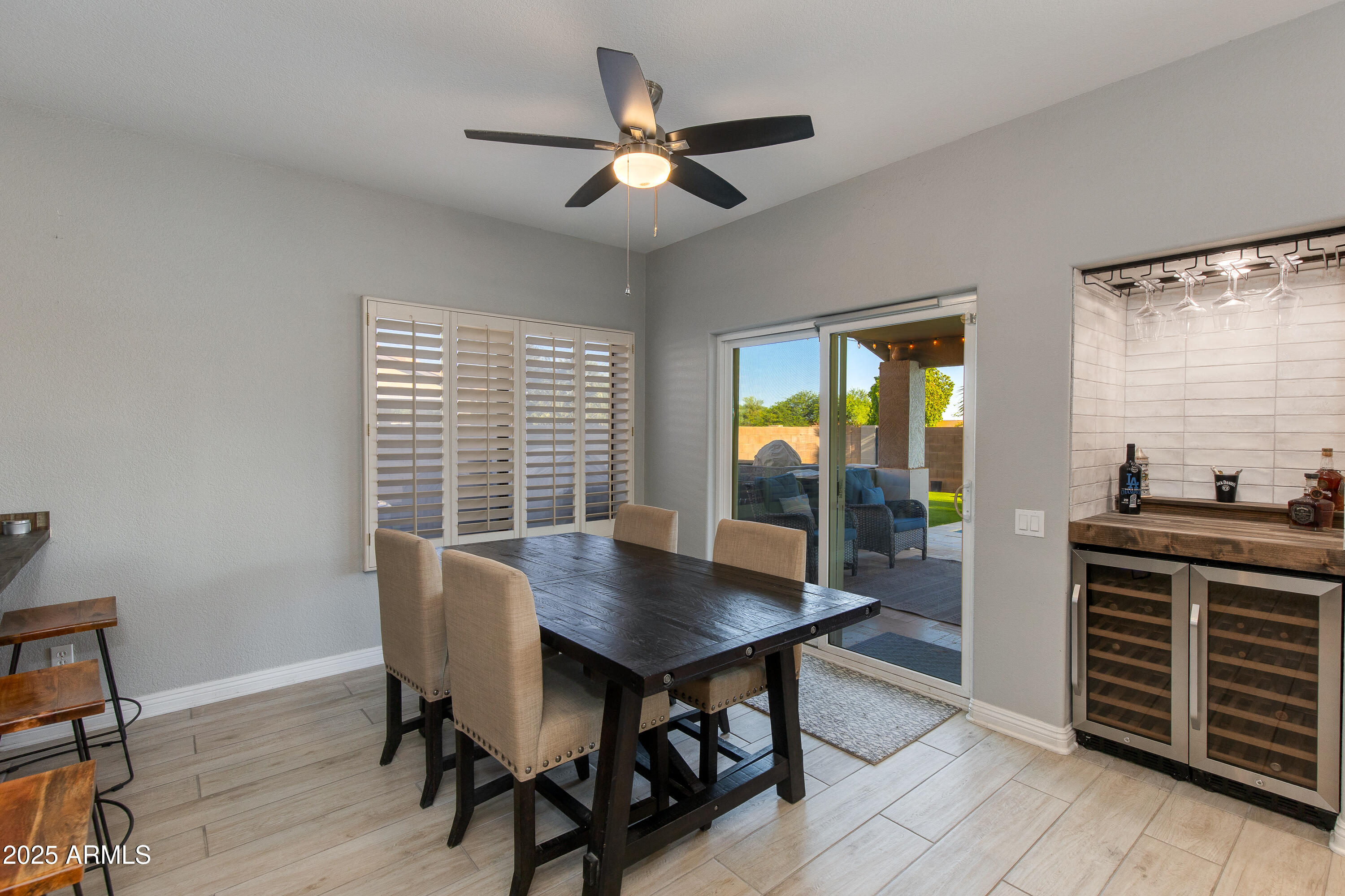 5803 E SANDRA Terrace