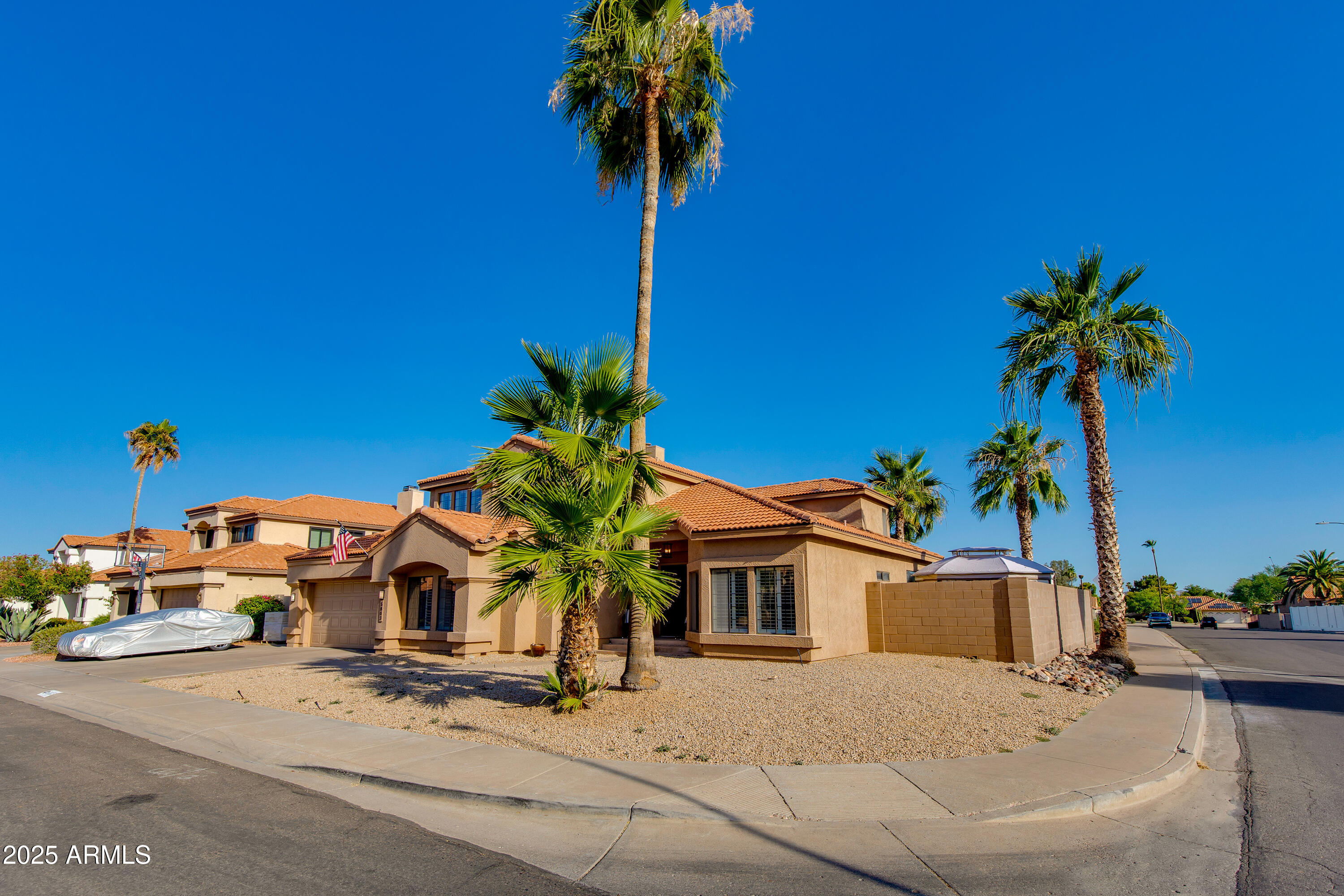 5803 E SANDRA Terrace