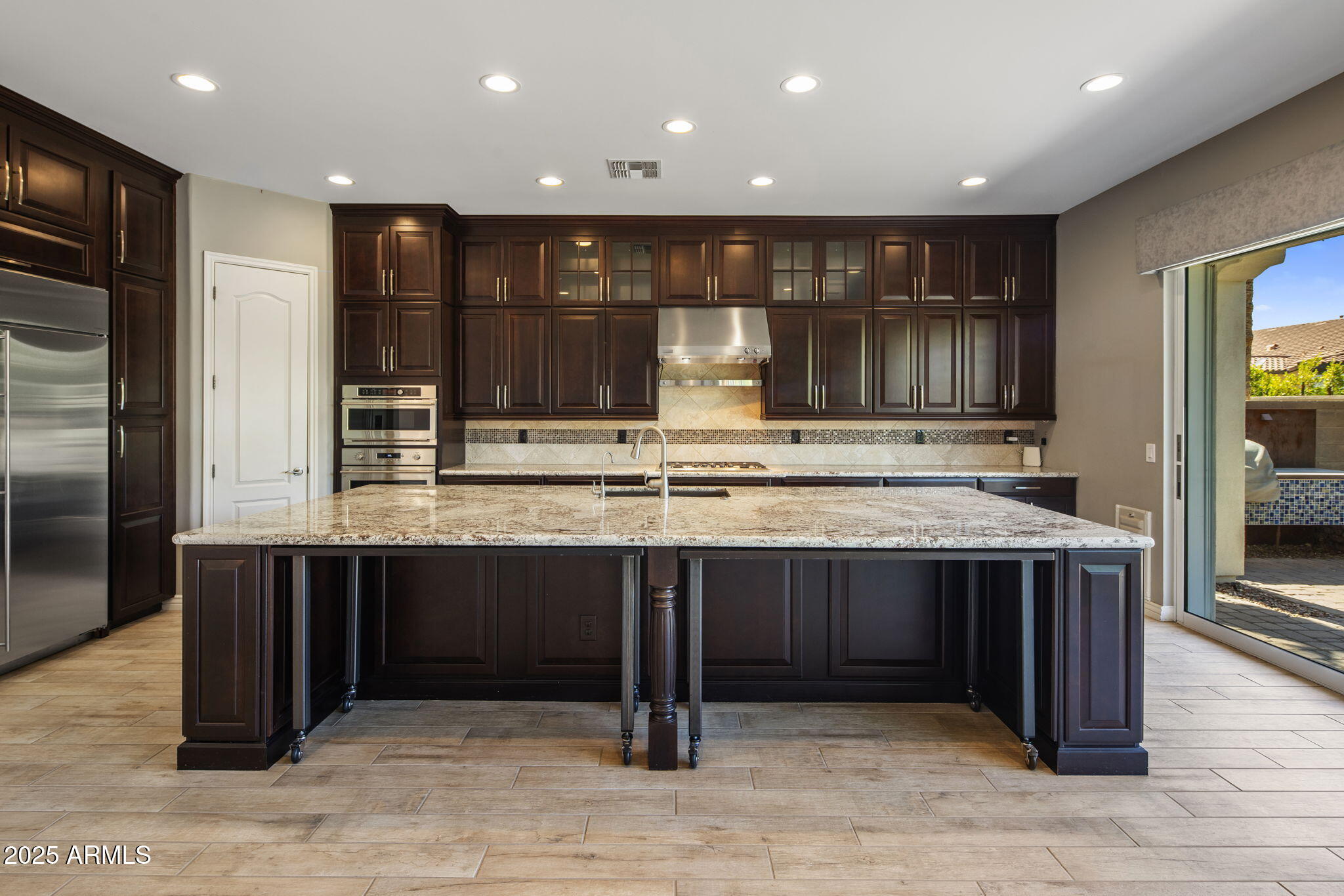 2932 E MADISON VISTAS Drive