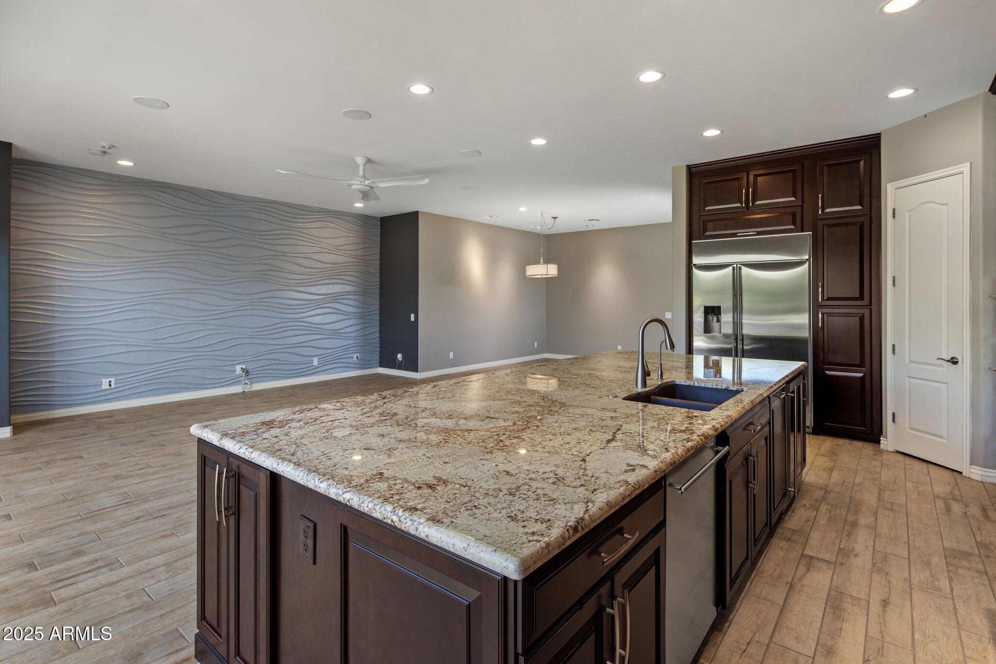 2932 E MADISON VISTAS Drive