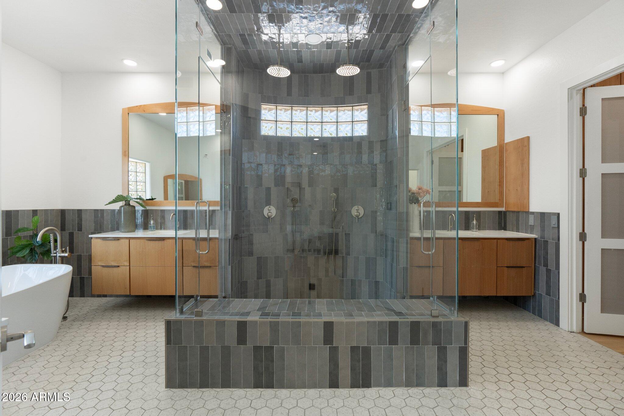 7471 E SUNNYVALE Drive