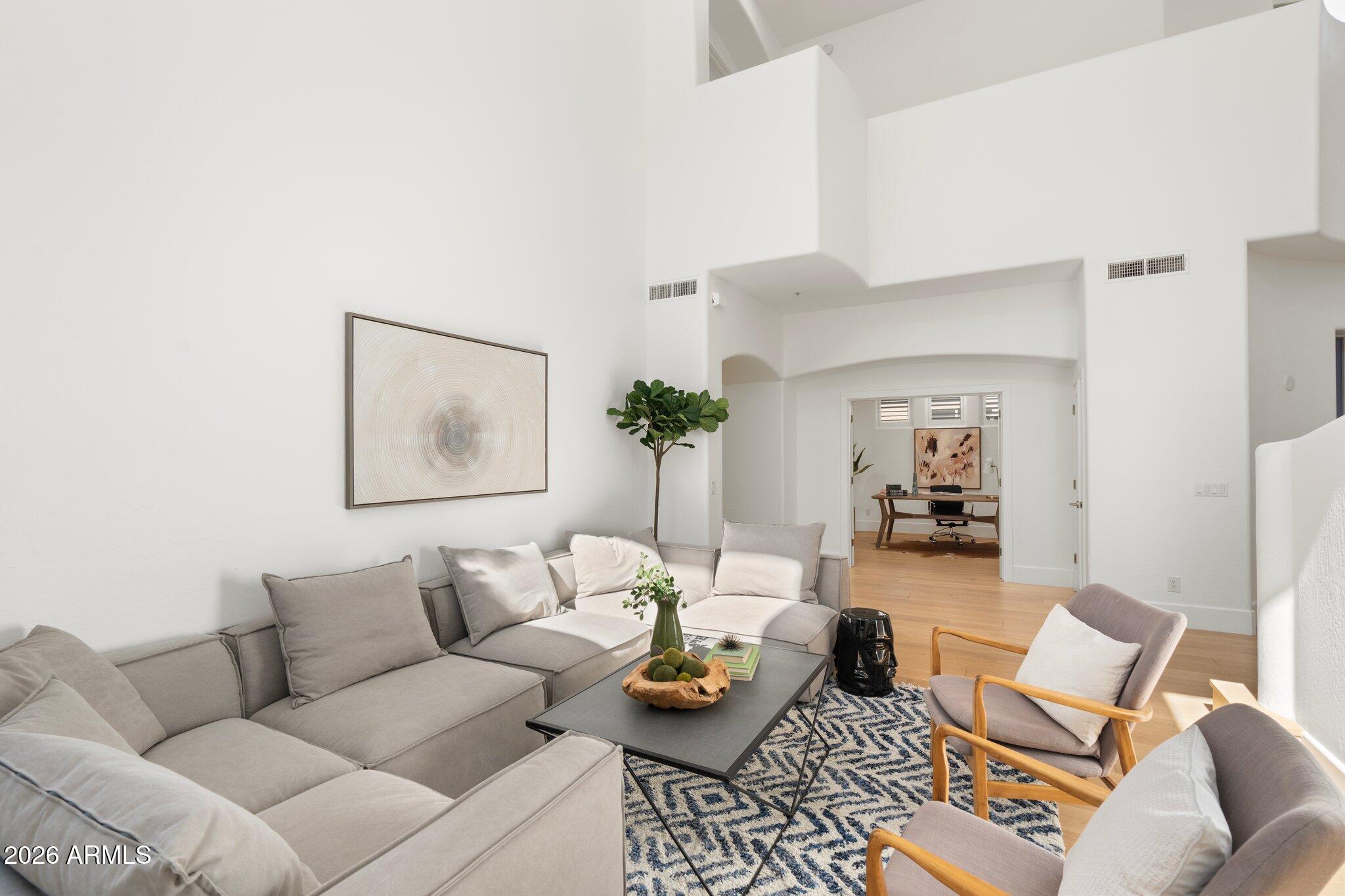 7471 E SUNNYVALE Drive