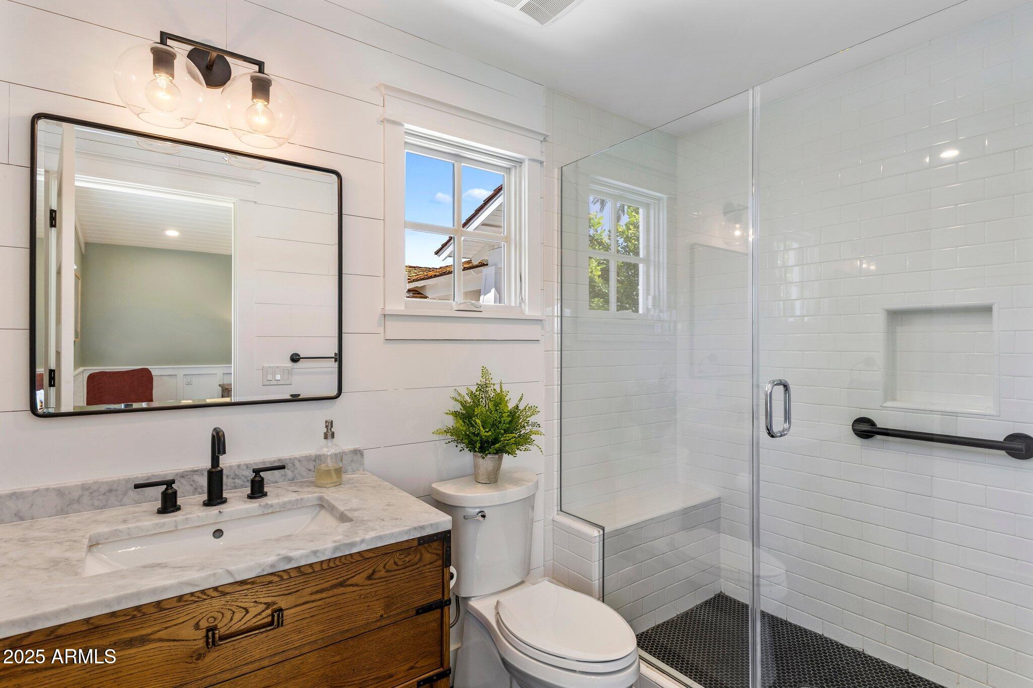 6302 E LAFAYETTE Boulevard