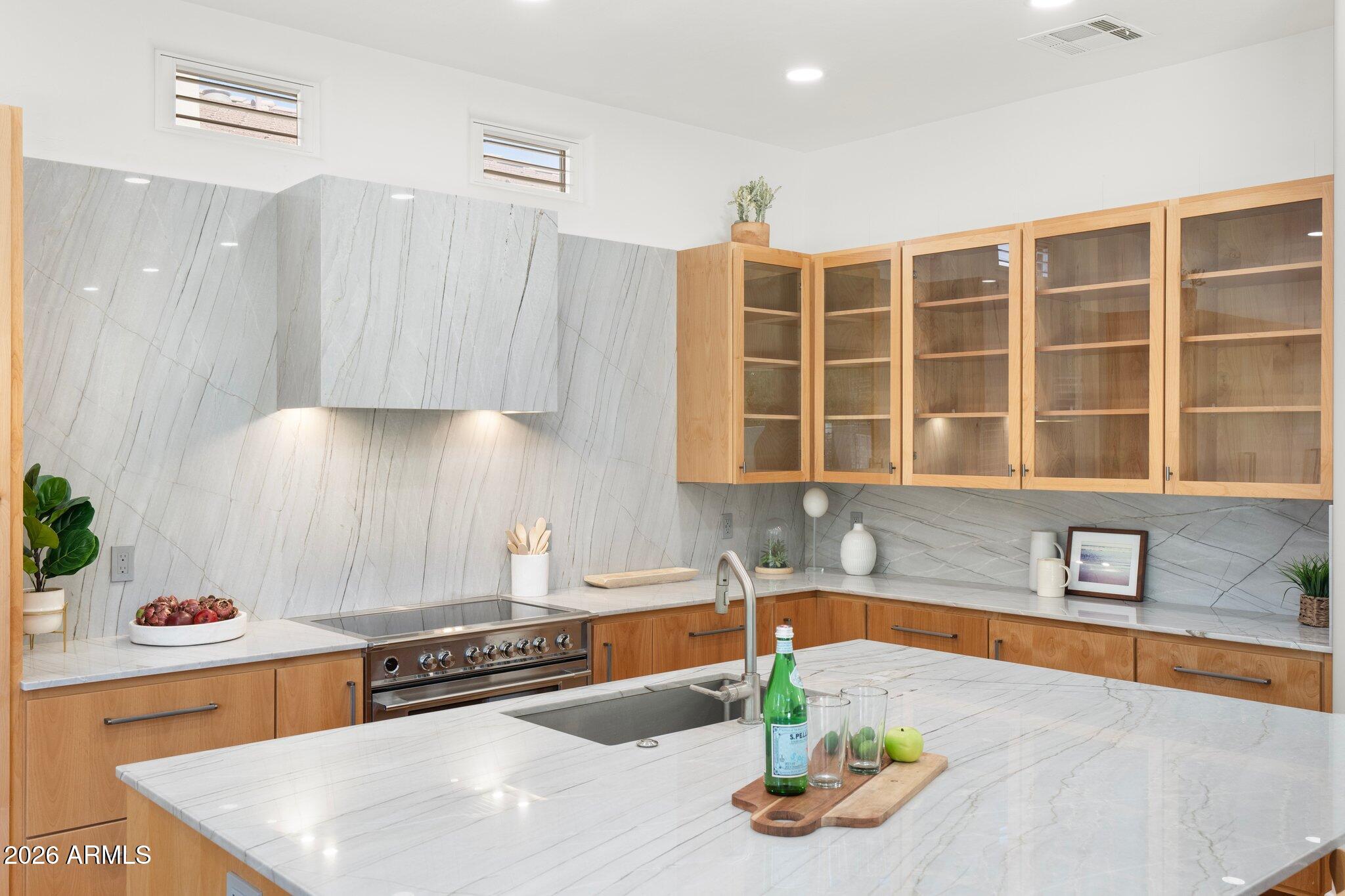 7471 E SUNNYVALE Drive