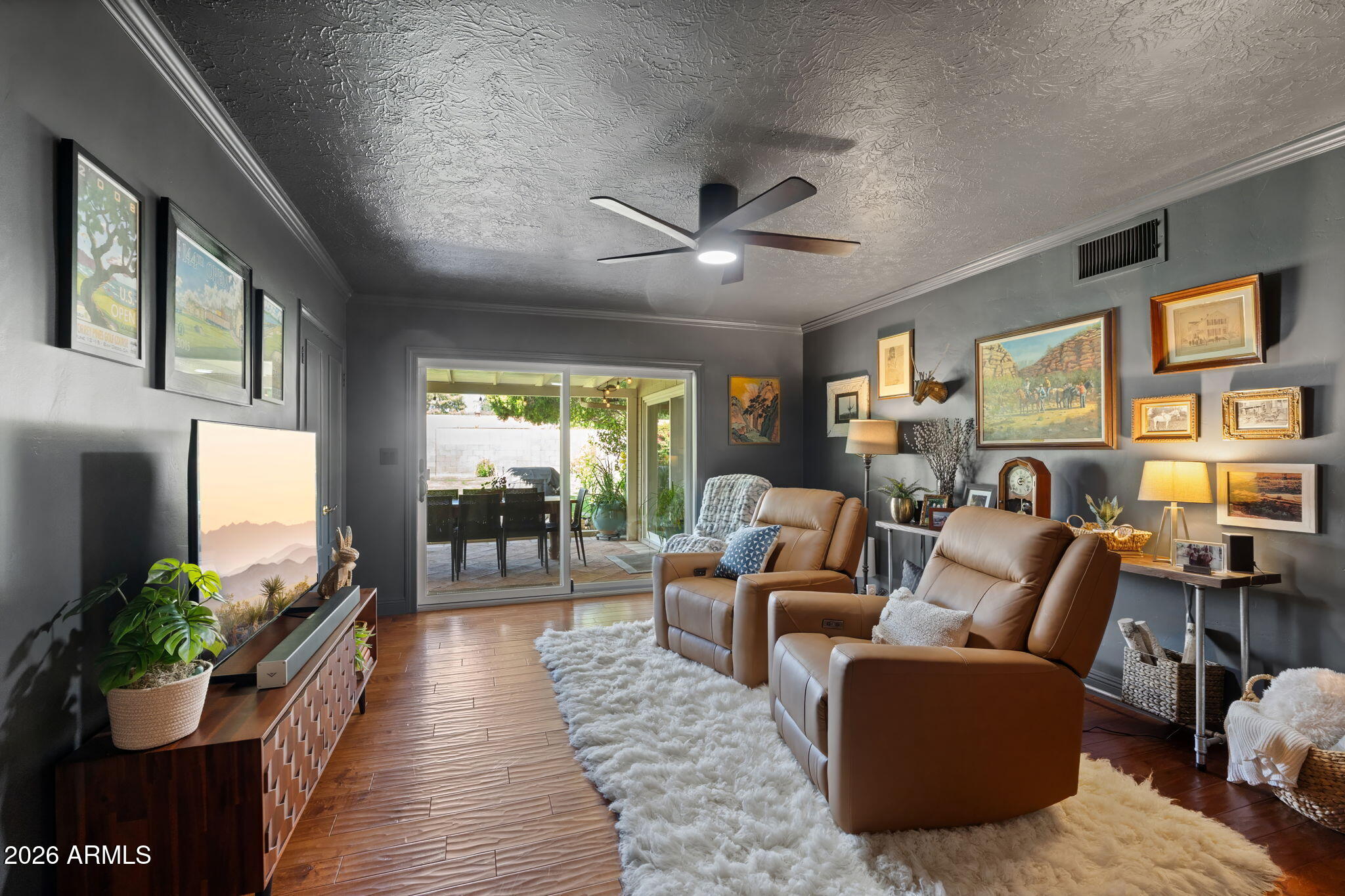 222 E HAYWARD Avenue