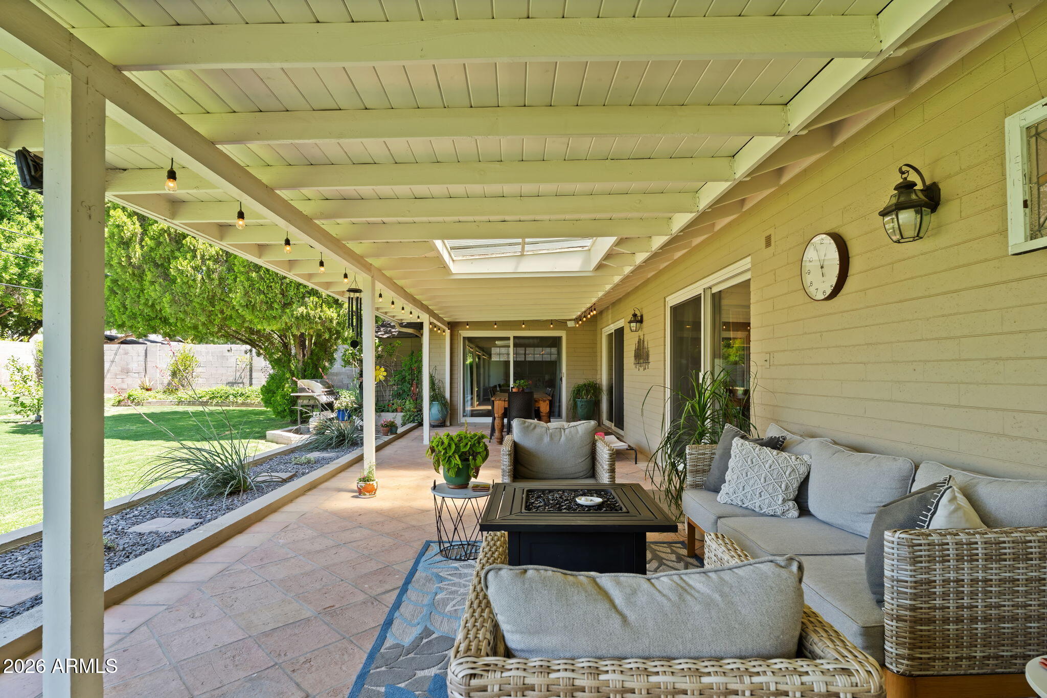 222 E HAYWARD Avenue