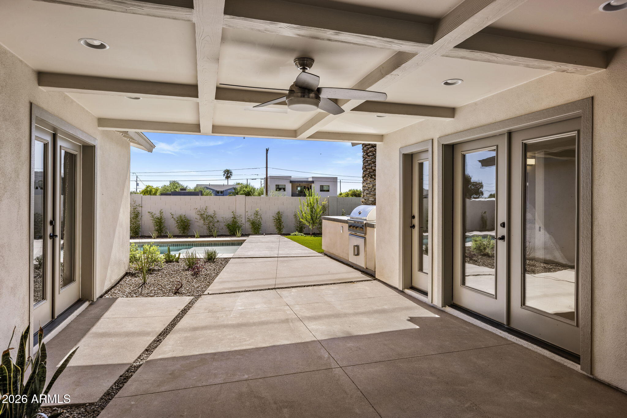 4713 E CALLE REDONDA