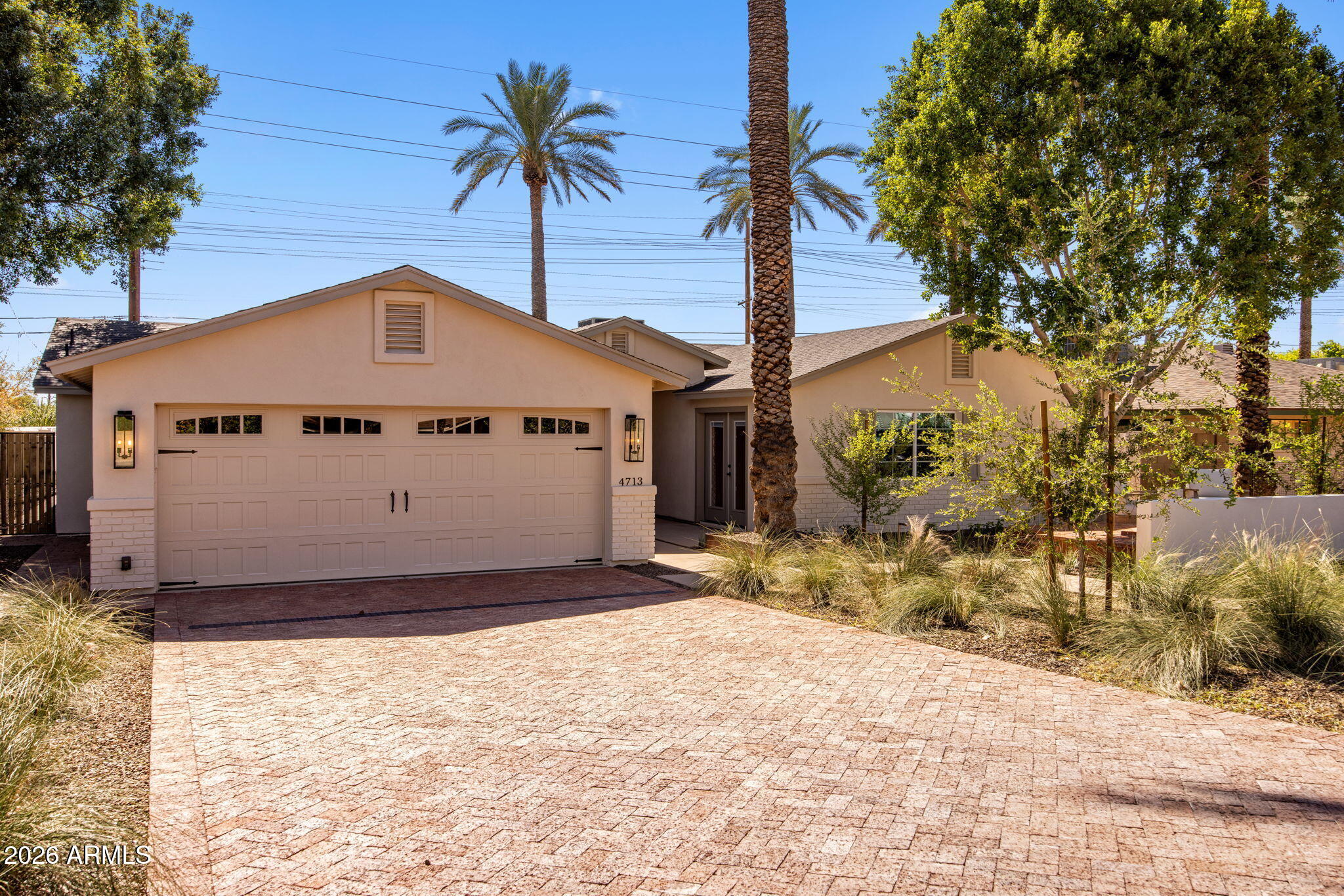 4713 E CALLE REDONDA
