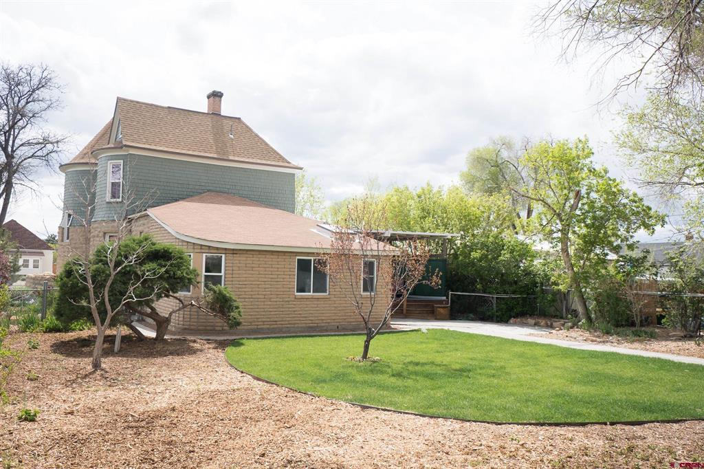 502 N Mesa Avenue