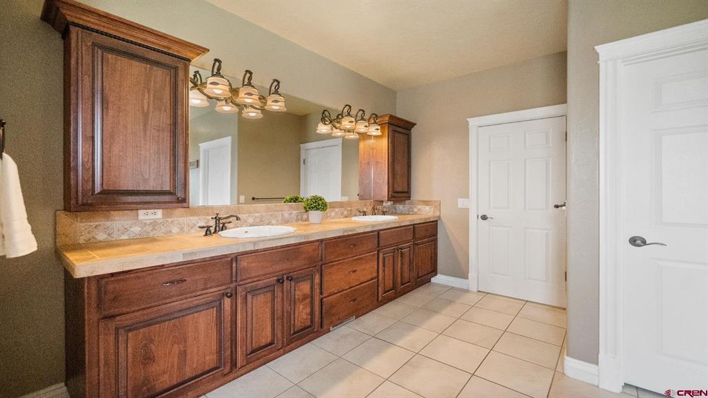 559 Cobble Drive