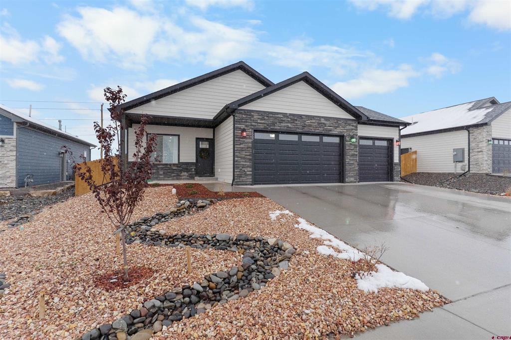 1507 Magpie Gulch Street