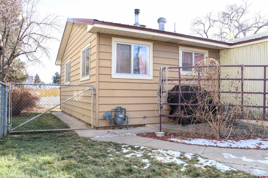 737 N 1st Street